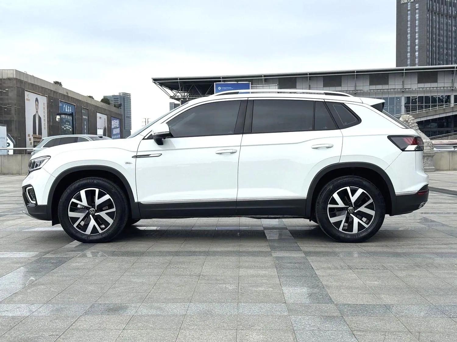 Volkswagen 2024 Tharu 2.0TSI 330TSI Front-Wheel Drive Luxury Plus Enhanced Edition Automatic 4