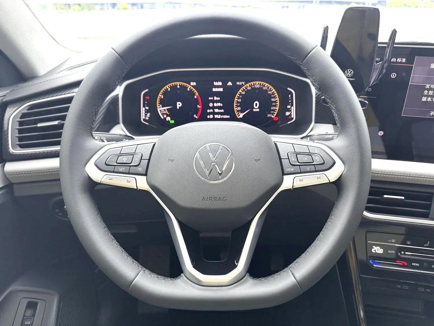Volkswagen 2024 Tharu 2.0TSI 330TSI Front-Wheel Drive Luxury Plus Enhanced Edition Automatic 7