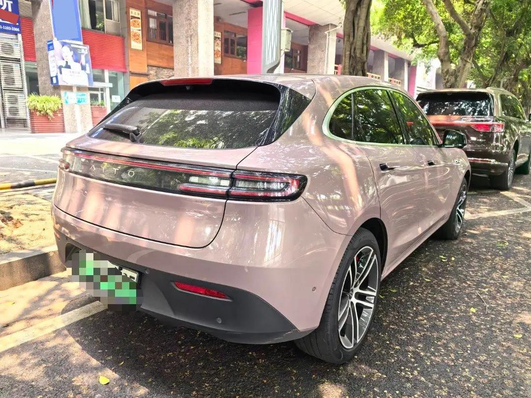 AITO 2023款 问界M5 EV 纯电四驱智驾版 自动挡 8
