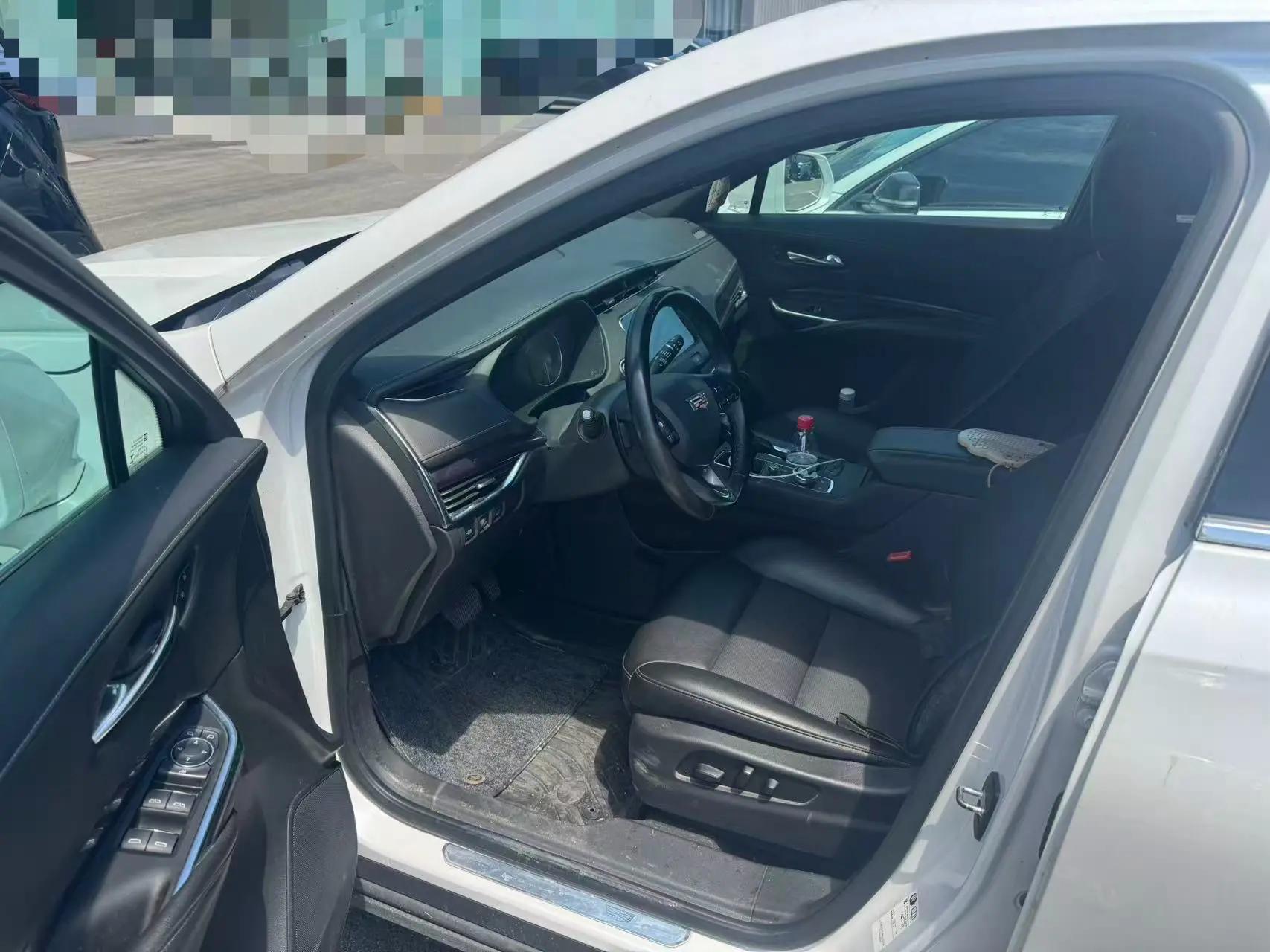 Cadillac XT4 2021 28T Two-Drive Technology 2