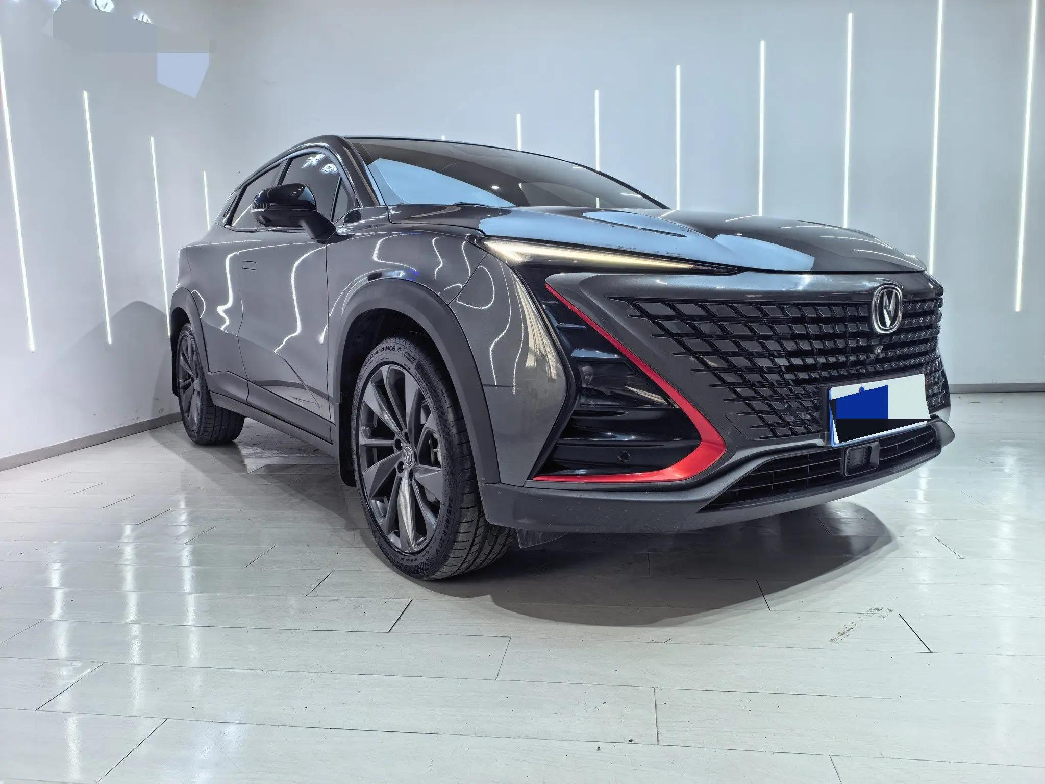 ChangAn UNI-T 2020 1.5T Honorable Model 3