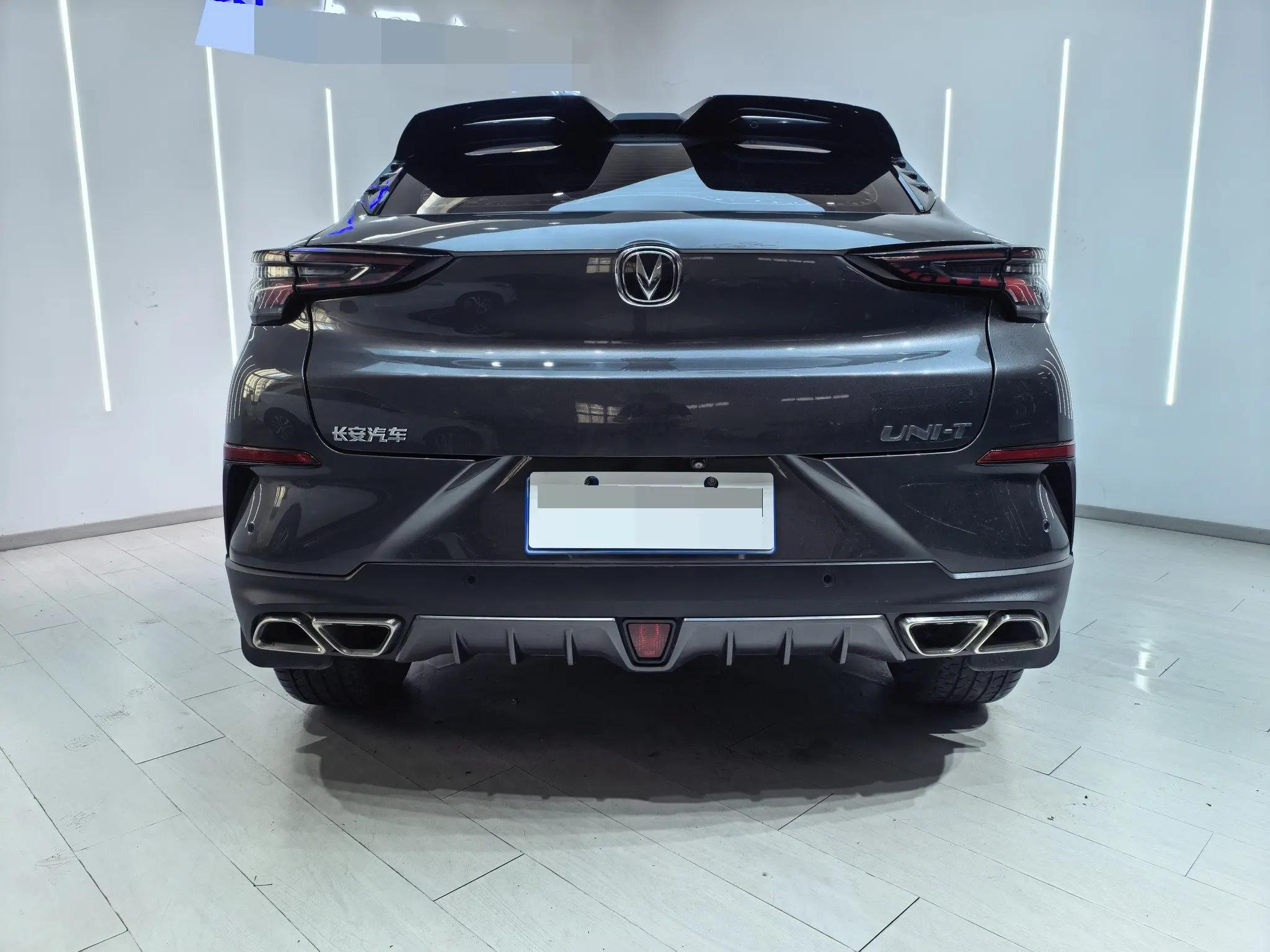 ChangAn UNI-T 2020 1.5T Honorable Model 8