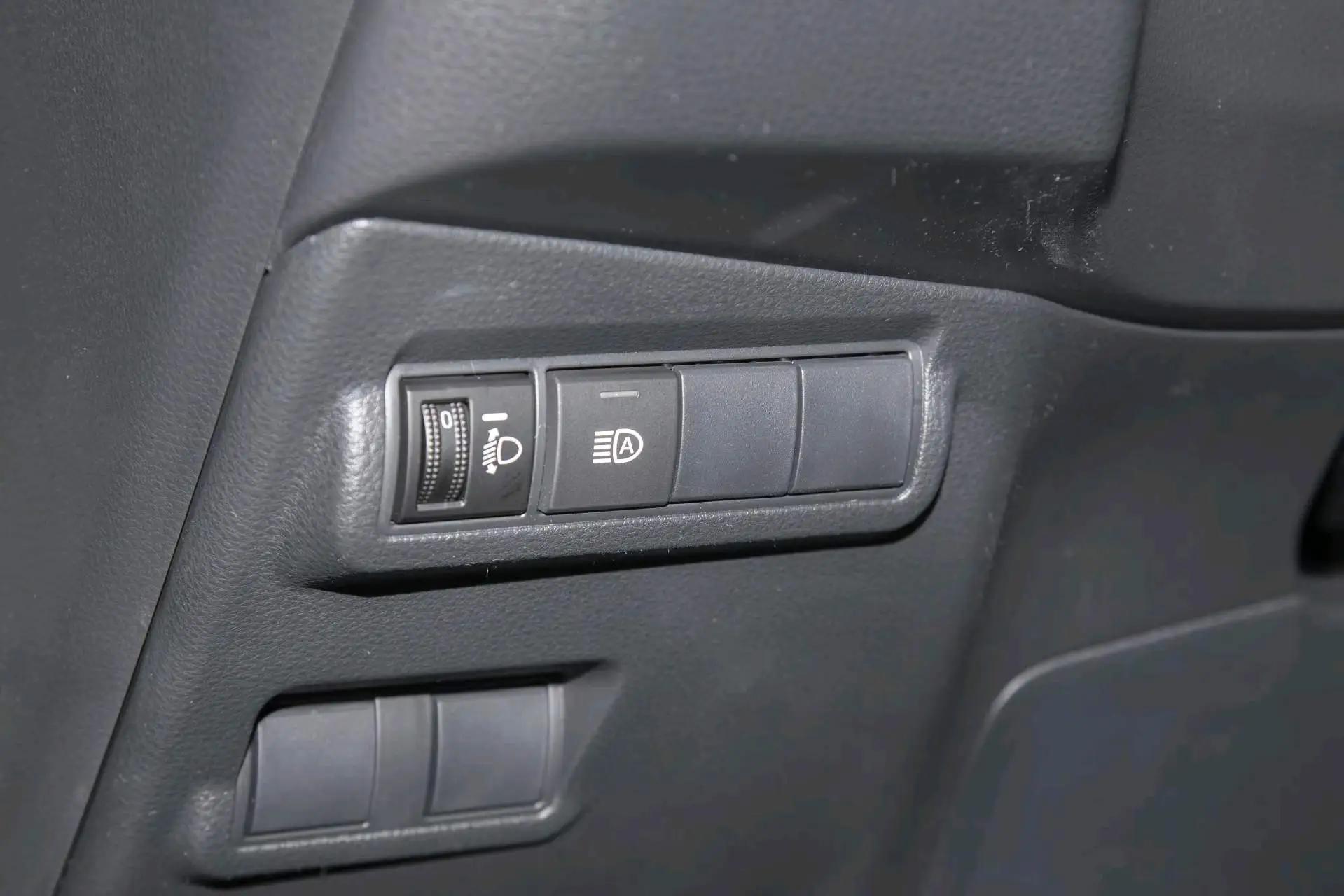 Toyota 2026 Fenglanda Shuangqing 2.0 Stepless Intelligent Electric Hybrid Leading Edition Automatic Gear 6