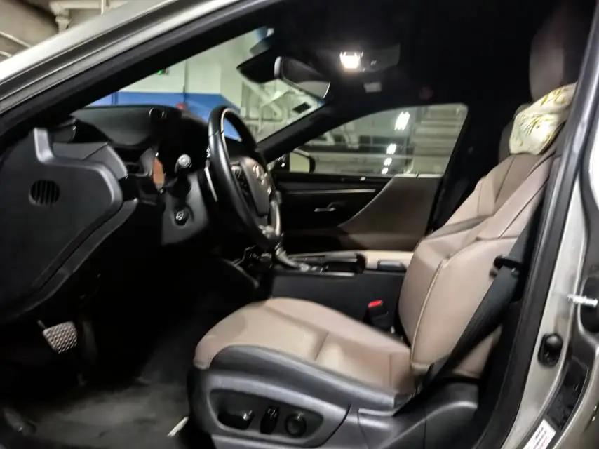 Lexus ES 2022 200 Excellence Edition 4