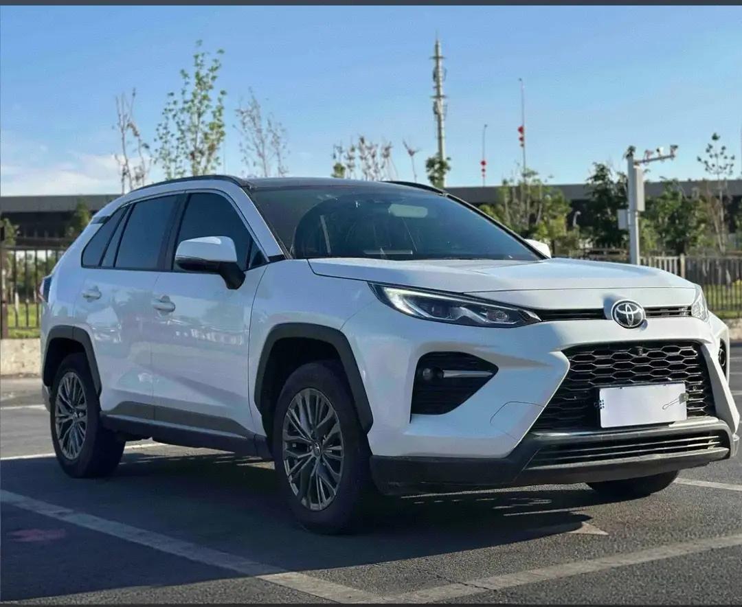 Toyota 2024 Weilanda Dual Engine 2.5 Stepless Two-Drive Luxury PLUS Edition Automatic Gear 3