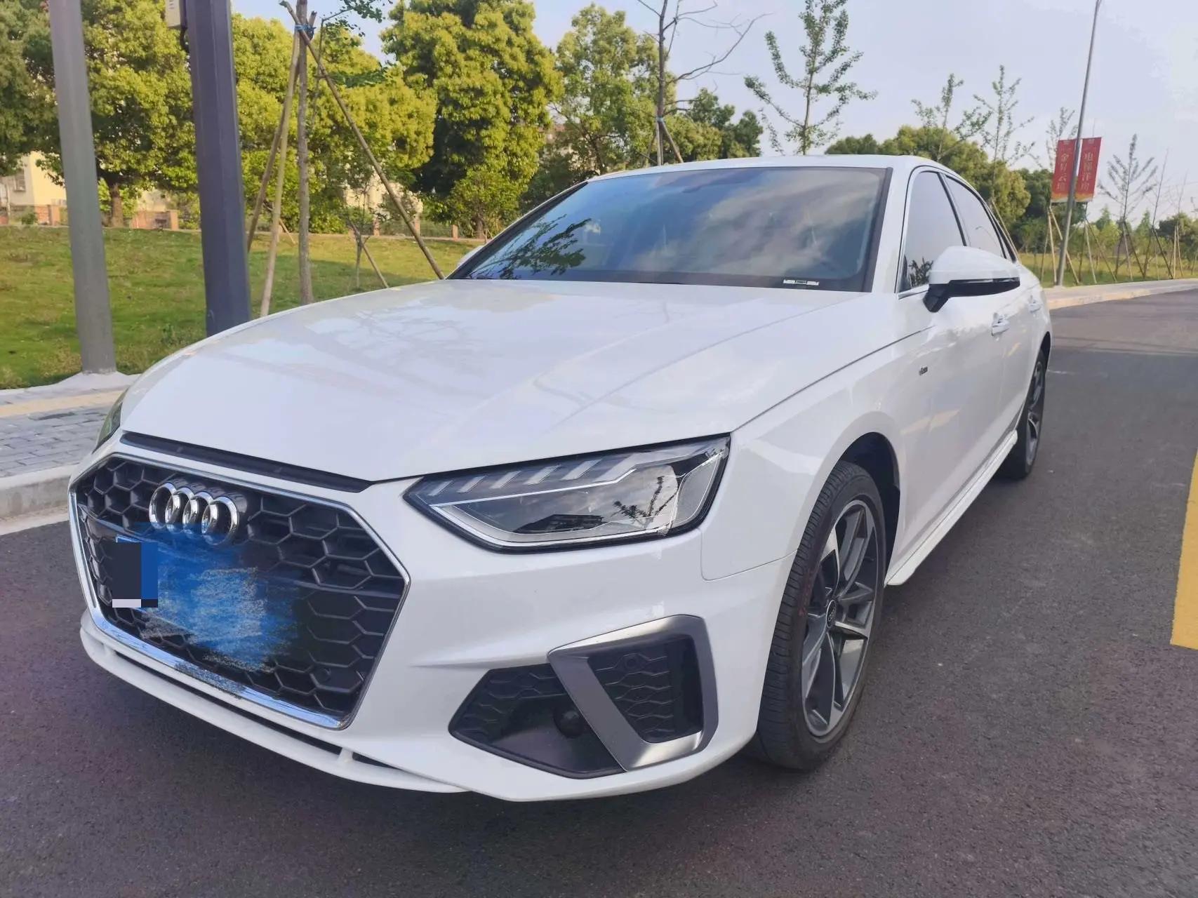 Audi A4L 2020 40 TFSI Deluxe Dynamic