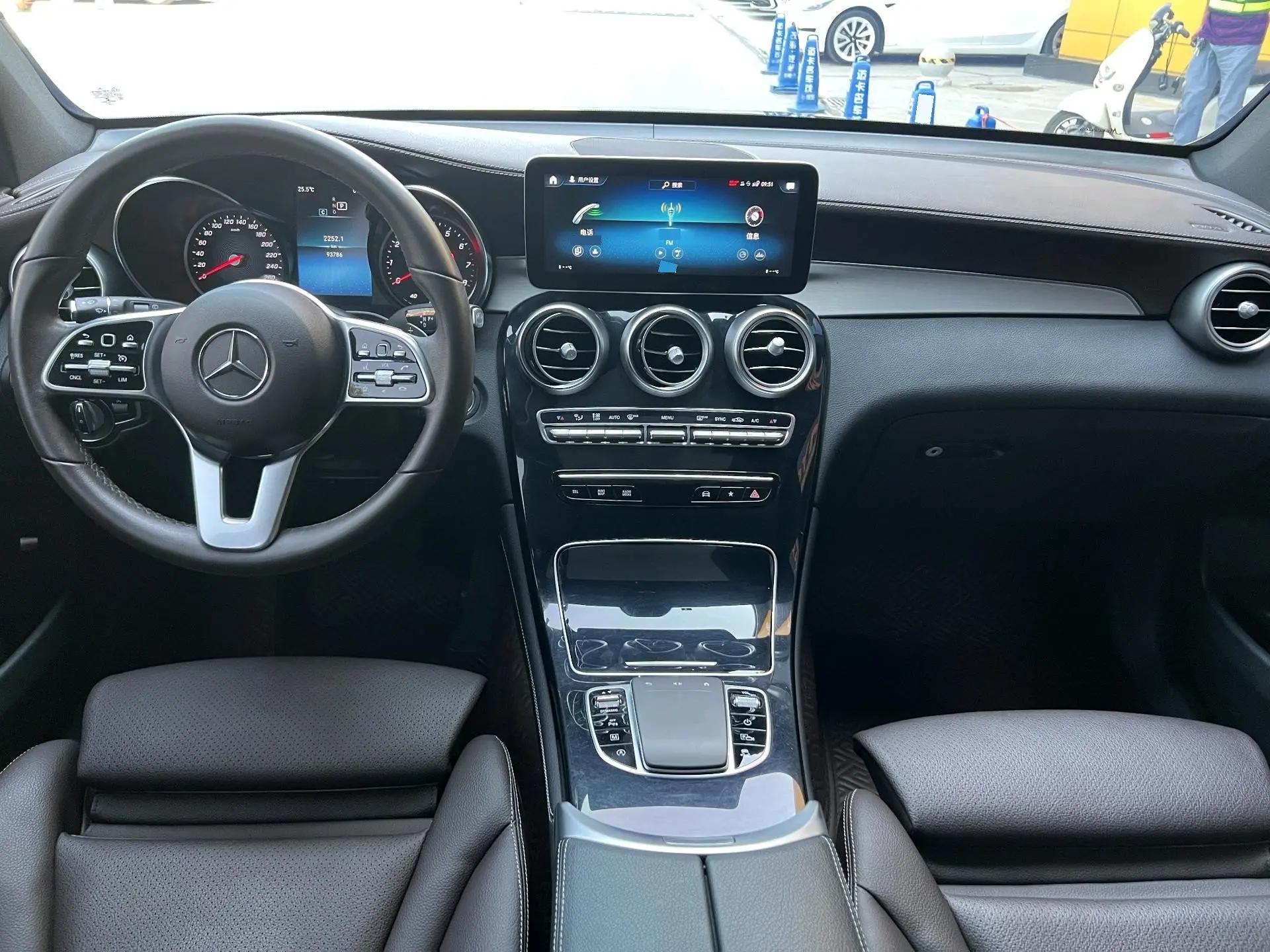 Mercedes Benz GLC 2020 Modified GLC 260 L 4MATIC Dynamic 4