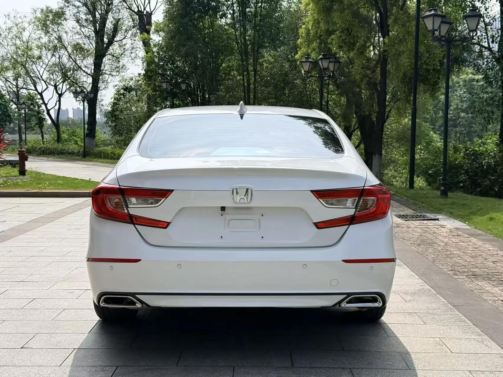 Accord 2018 260TURBO Deluxe Edition National V 4