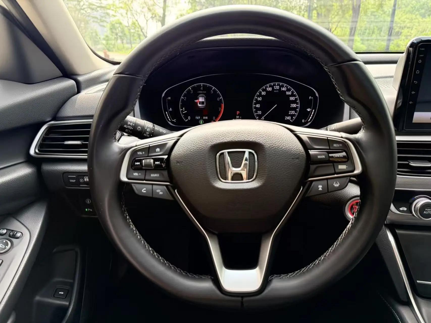 Accord 2018 260TURBO Deluxe Edition National V 9