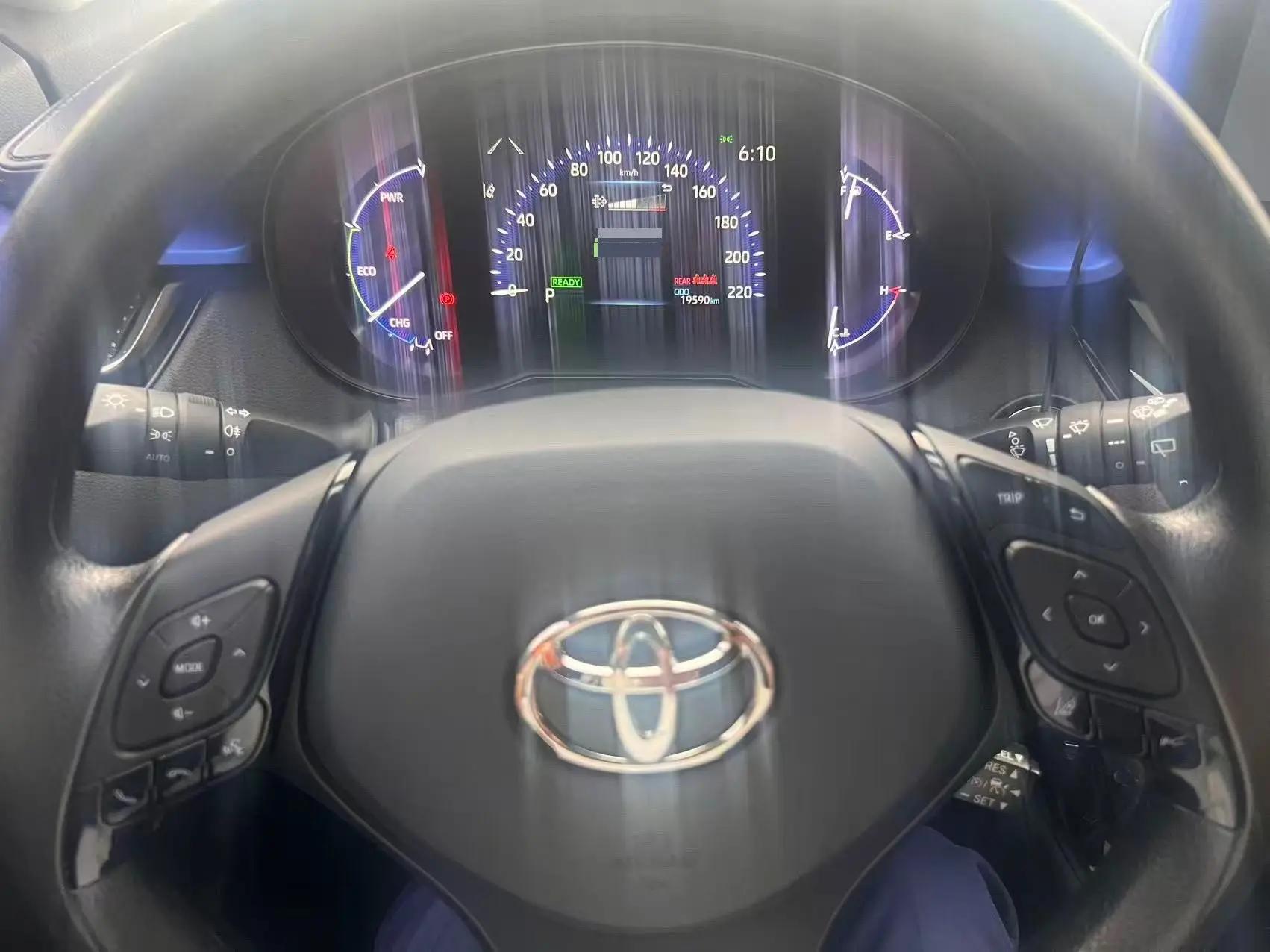 Toyota 2023 C- HR Double Engine 2.0 Stepless Intelligent Electric Hybrid Comfort Edition Automatic Gear 6