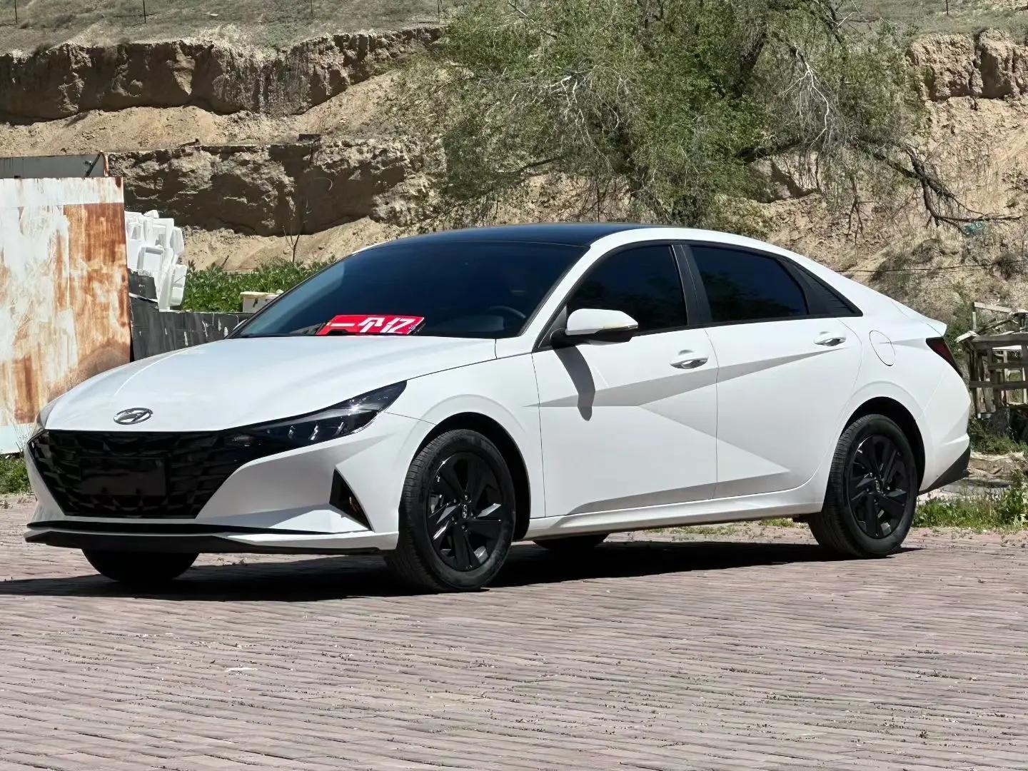 Elantra 2022 1.5L CVT GLS Leading Edition