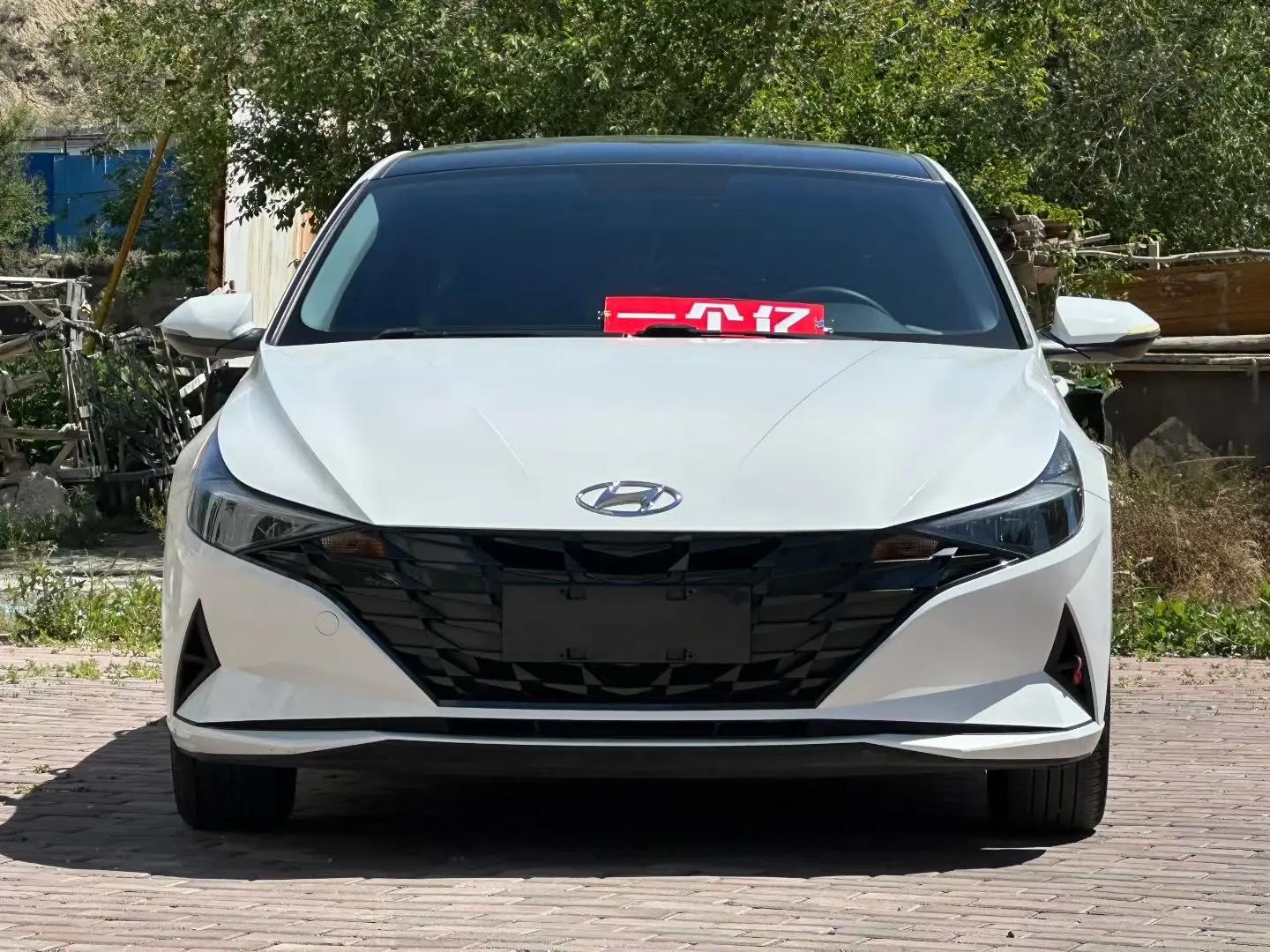 Elantra 2022 1.5L CVT GLS Leading Edition 2
