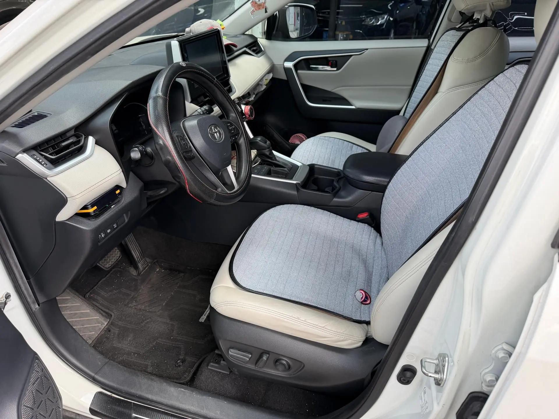 RAV4 Rongfeng 2020 2.0L CVT Two-Drive Fashion PLUS Edition 8