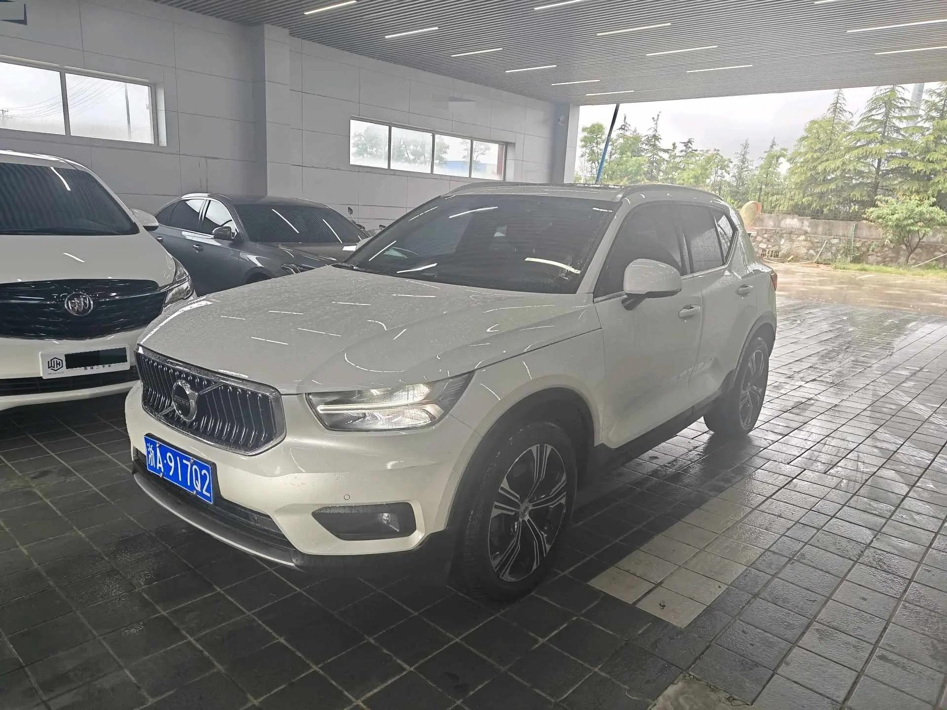 Volvo XC40 2020 T4 4-wheel drive Zhiyuan Deluxe Edition
