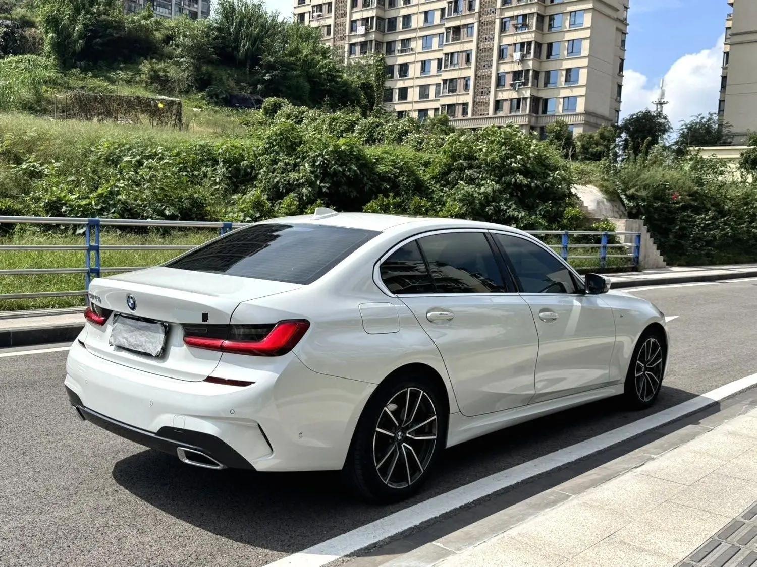 BMW 3 Series 2020 325Li M Sports Suit 6