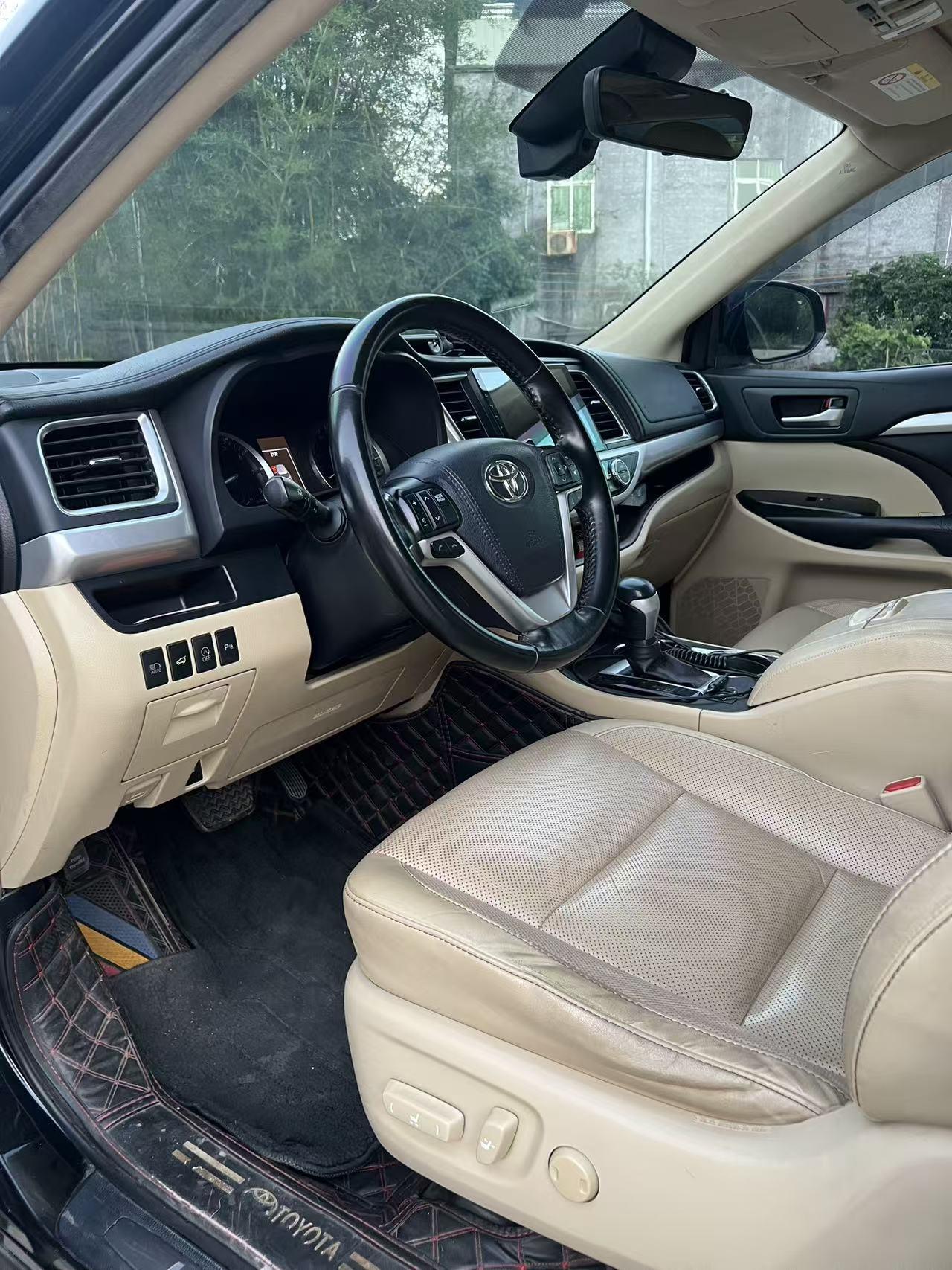 Highlander 2018 2.0T 4-wheel drive deluxe edition 7-seat national v 4
