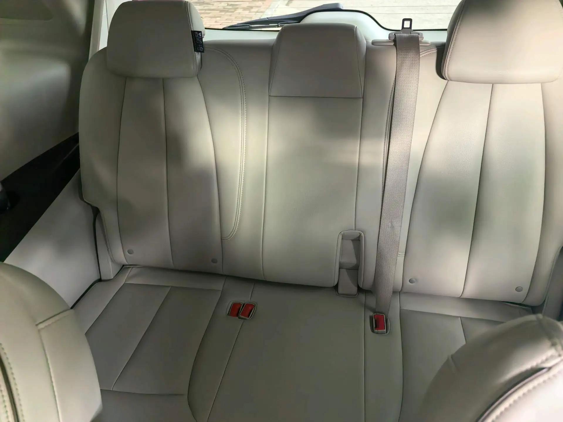 Buick GL8 2021 Land Business Class 652T Comfort Model 3