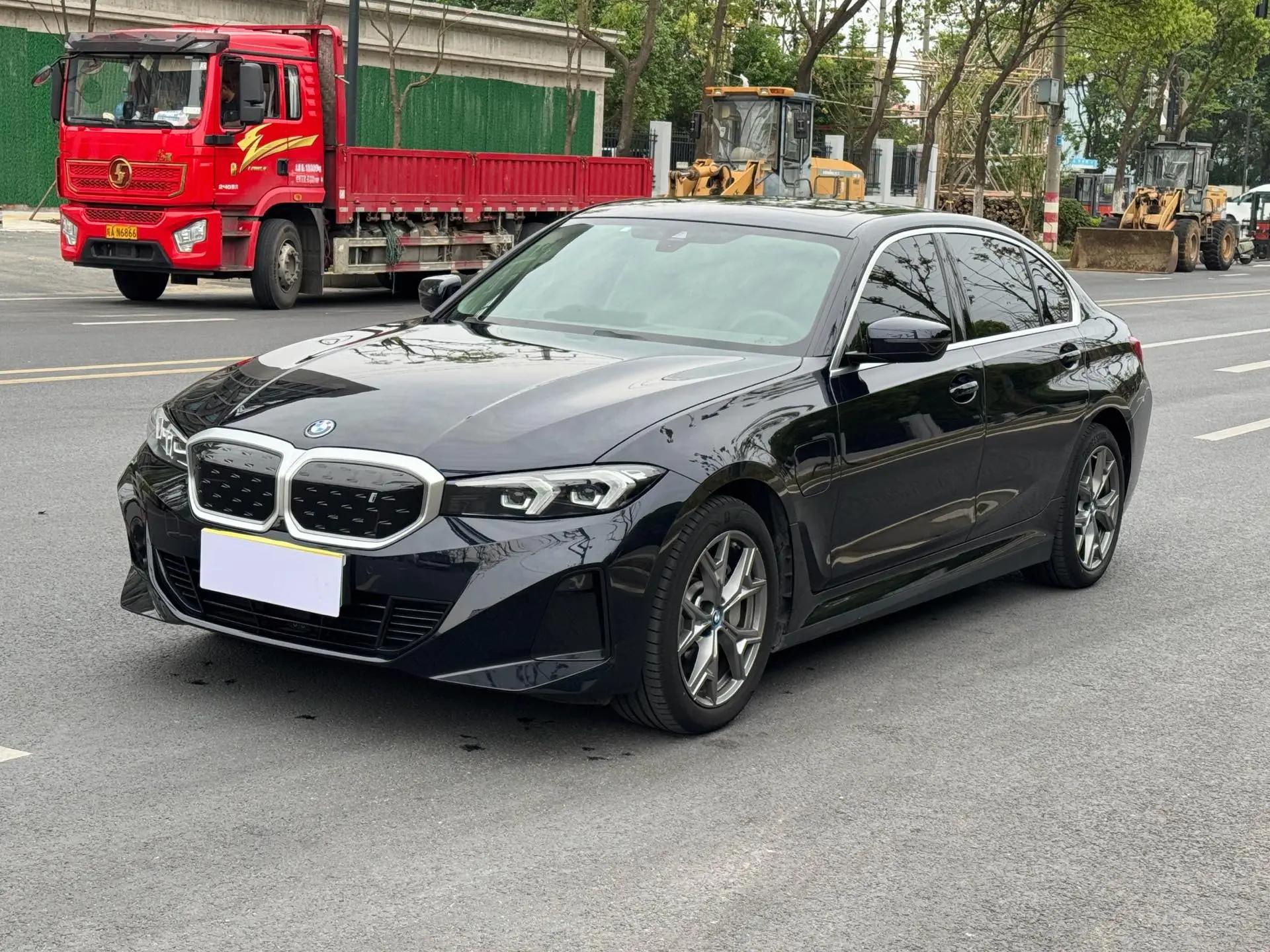 BMW 2024 i3 eDrive 35 L Automatic