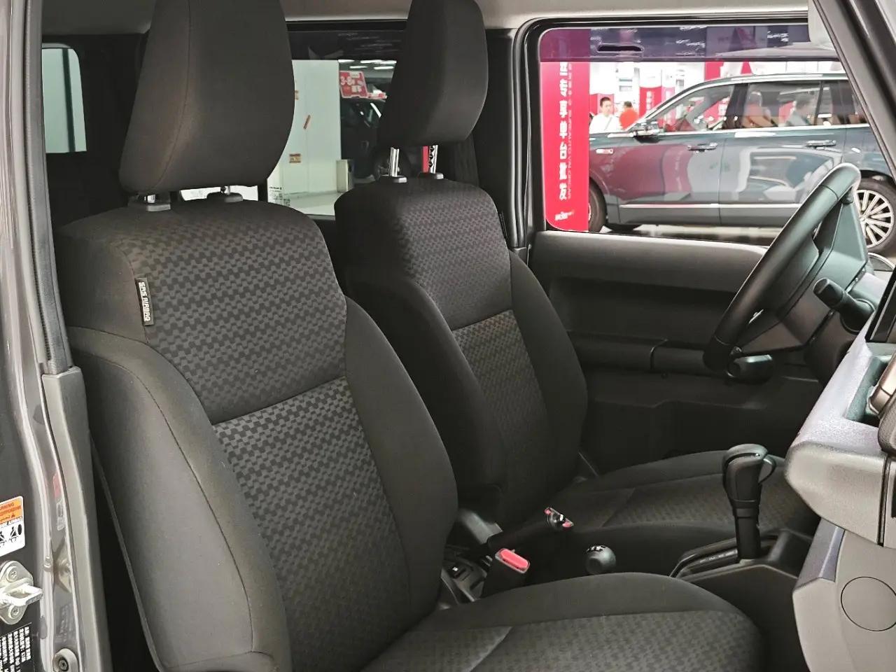 Suzuki Jimny (Imported) 2025 Jimny 1.5 Four-wheel Drive Automatic Gear 6