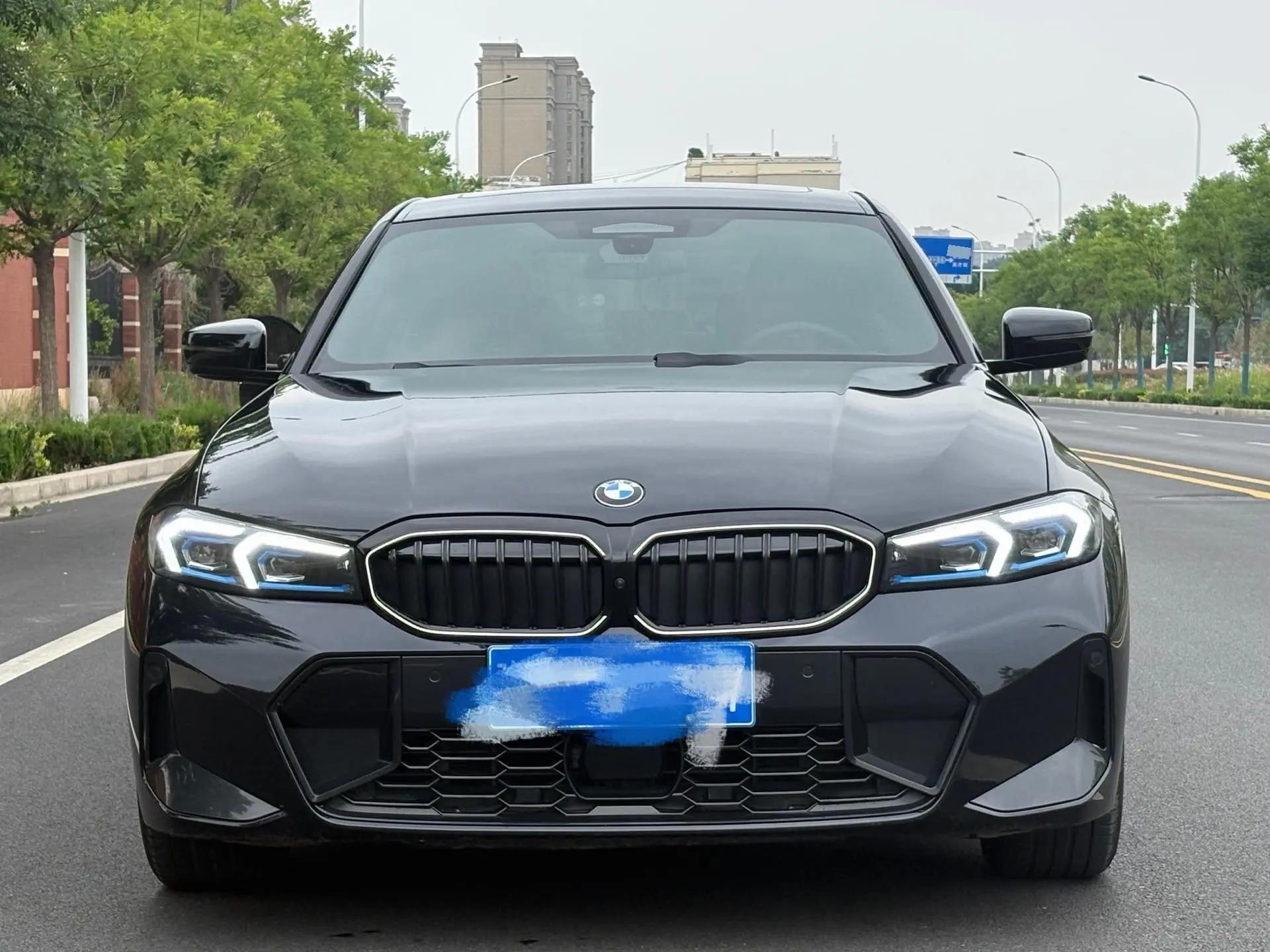 BMW 3 Series 2025 330Li 2.0T Exclusive M Sports Obsidian Night Suit Automatic Gear 2
