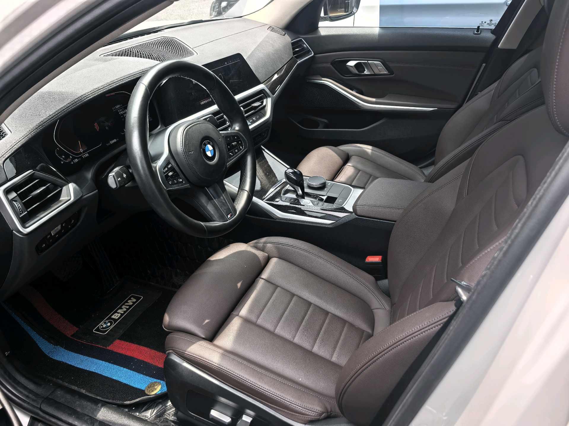 BMW 3 Series 2020 325Li M Sports Suit 3