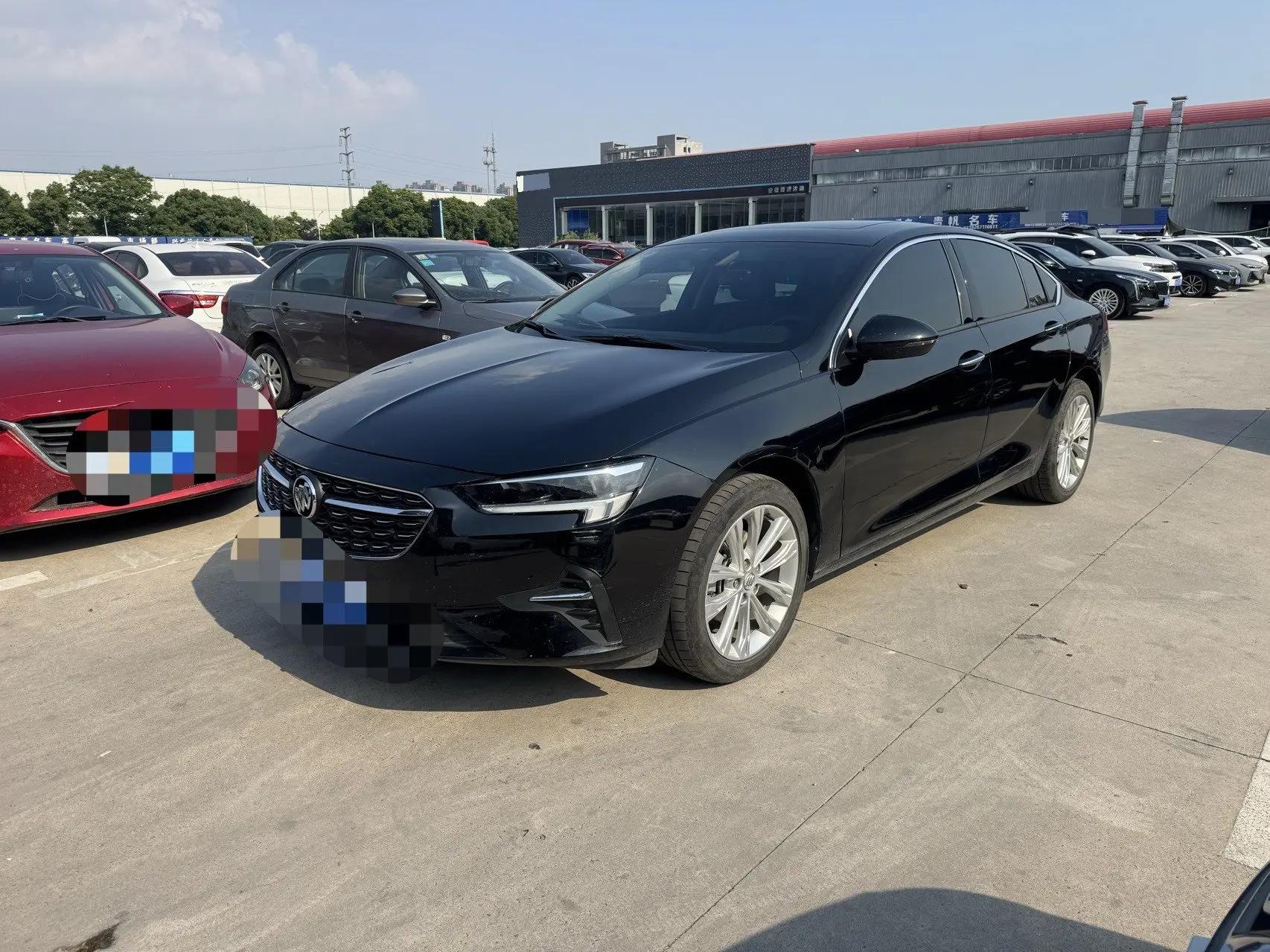 Regal 2022 652T Smart