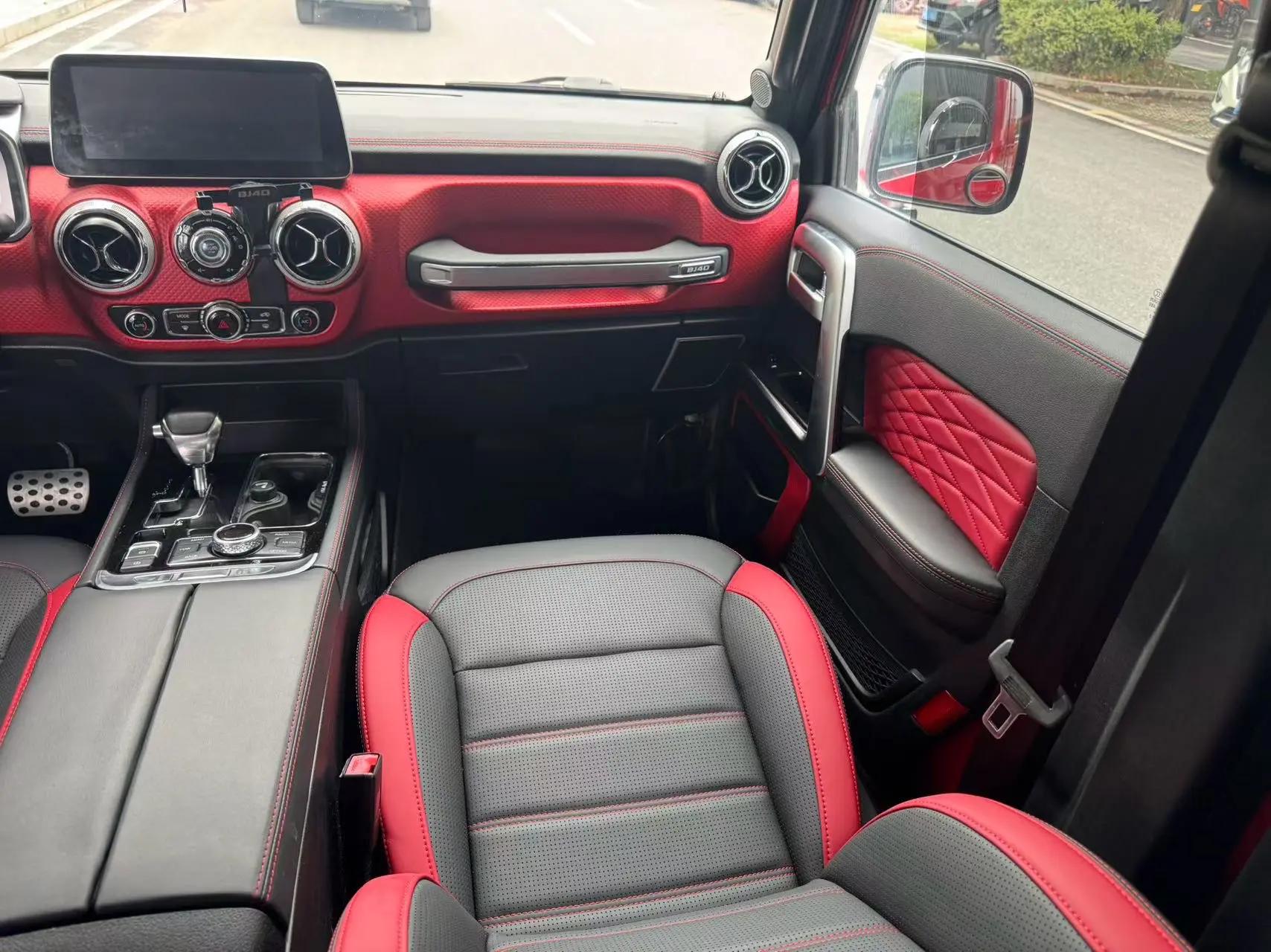 Beijing BJ40 2019 PLUS 2.3T Automatic Four-wheel Drive Premium Edition Country VI 6