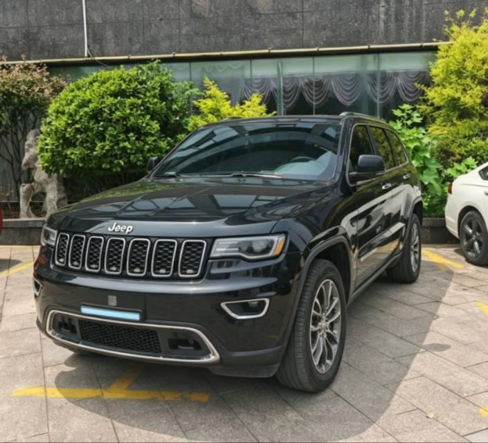 Grand Cherokee (Imported) 2020 3.0L Elite Navigation Edition