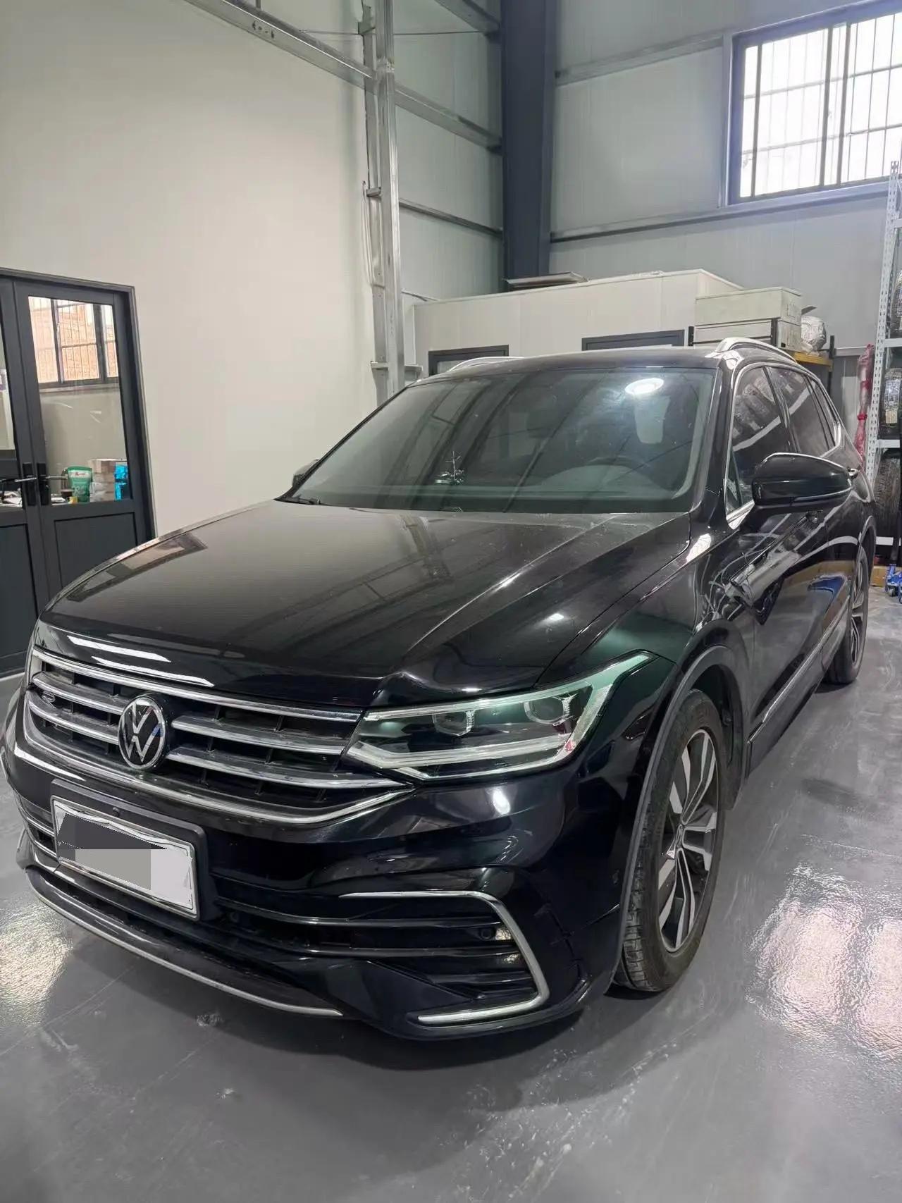 Open image lightbox: Tiguan L 2022 330TSI automatic two-wheel drive R-Line flagship