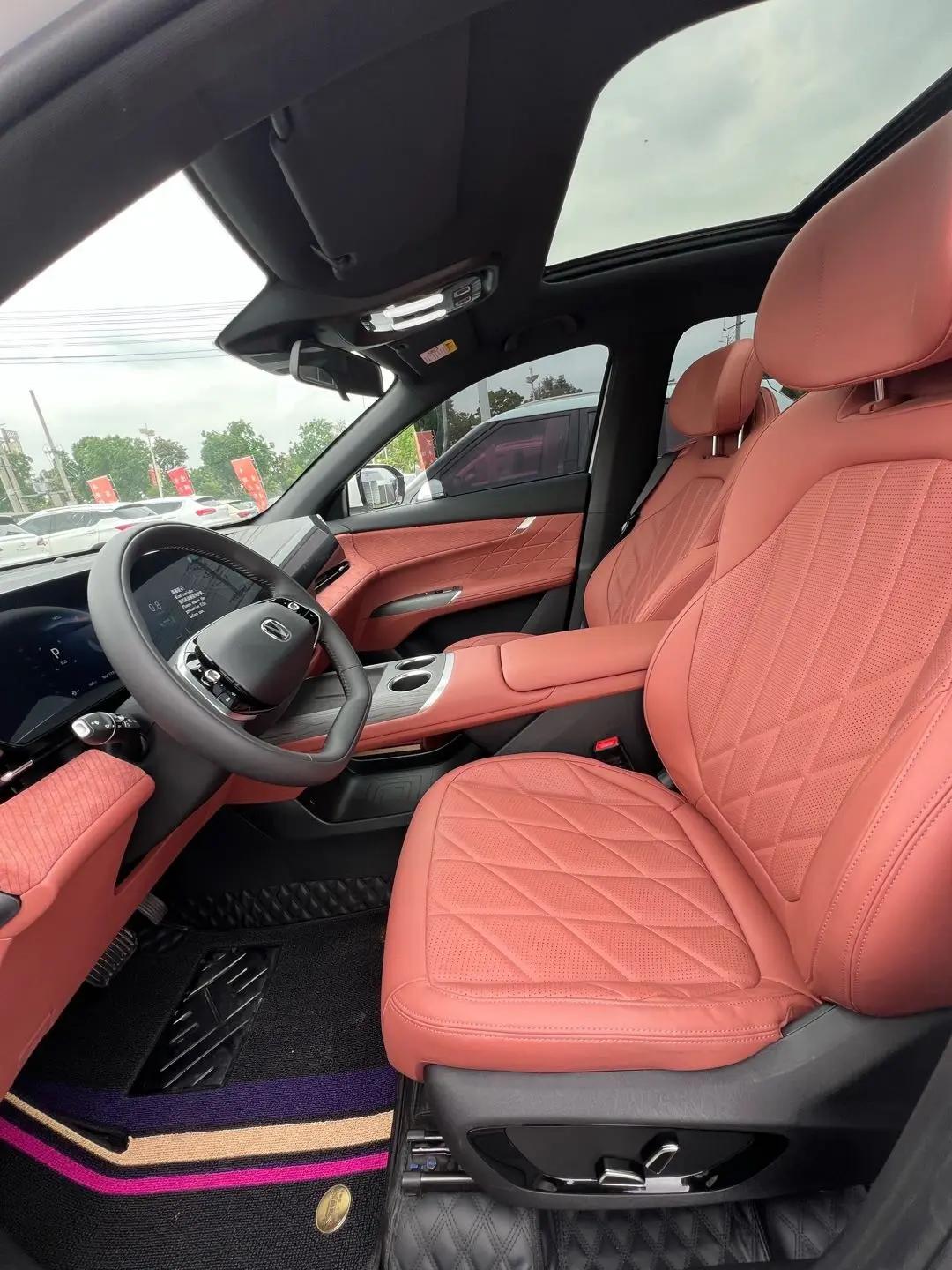 ChangAn 2025 CS75 PLUS 2.0T Ultra New Blue Whale Smart Engine Automatic Gear 4
