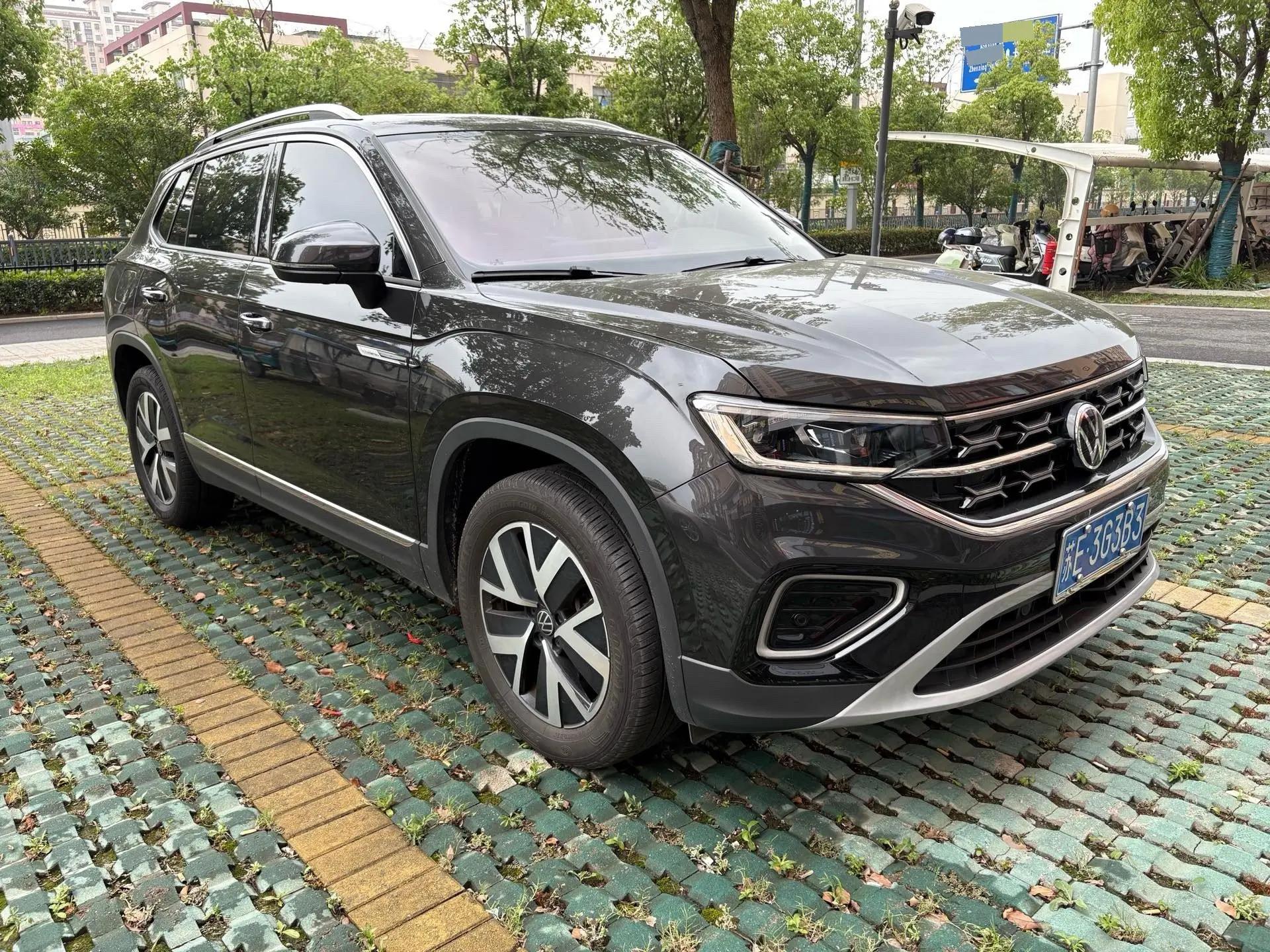 Volkswagen 2024 Tharu 2.0TSI 330TSI Front-Wheel Drive Luxury Plus Enhanced Edition Automatic 3