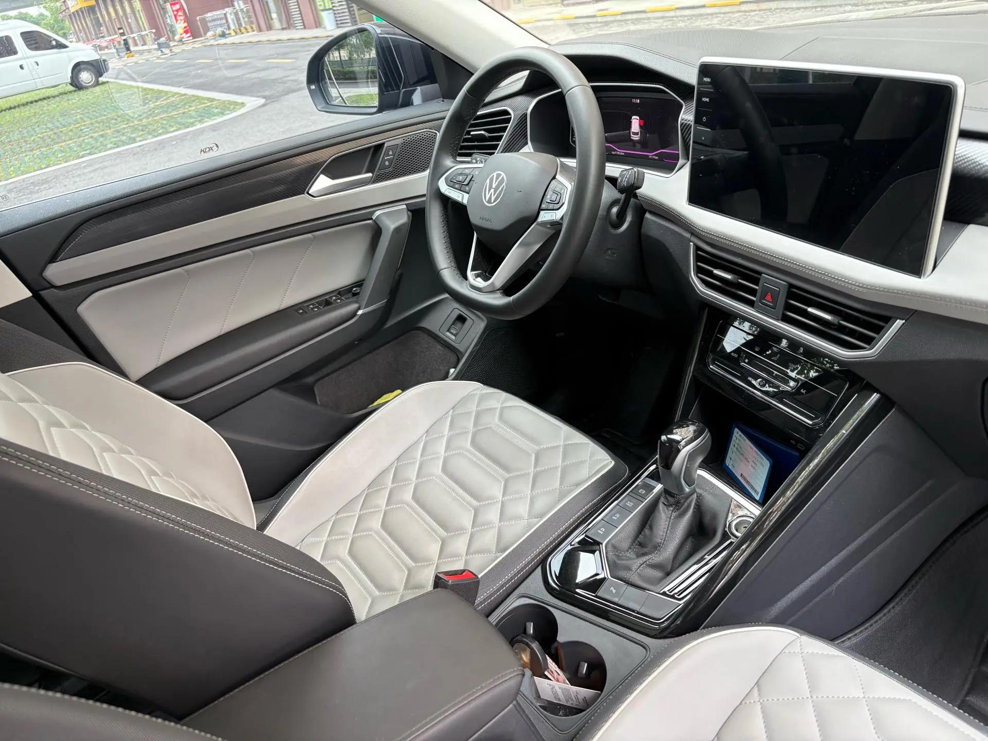Volkswagen 2024 Tharu 2.0TSI 330TSI Front-Wheel Drive Luxury Plus Enhanced Edition Automatic 7