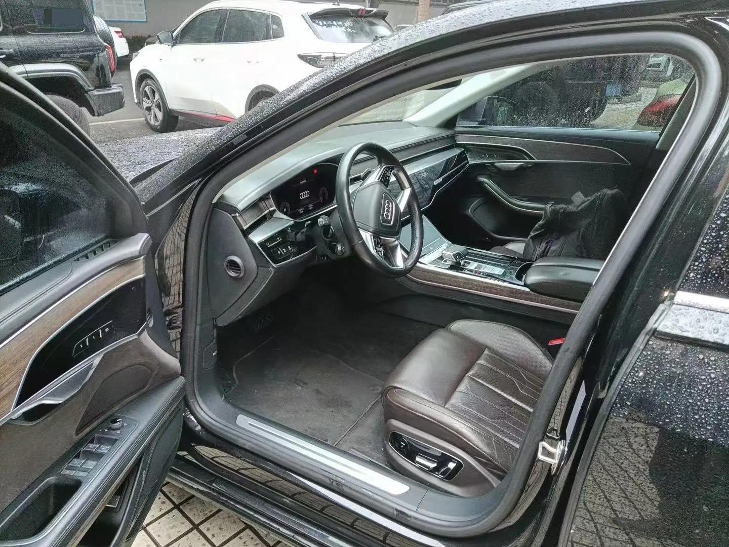Audi A8 2019 A8L 55 TFSI quattro Premium Model 4