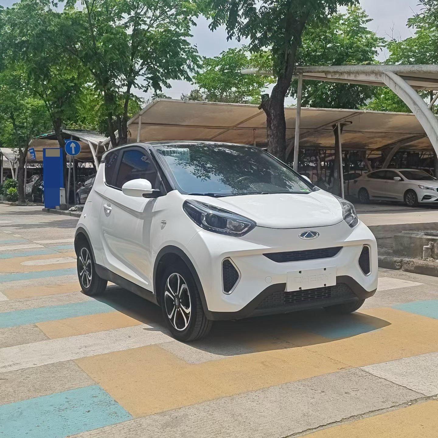 Small ant 2022 sweet powder half sugar version lithium iron phosphate 30kW 301km 3