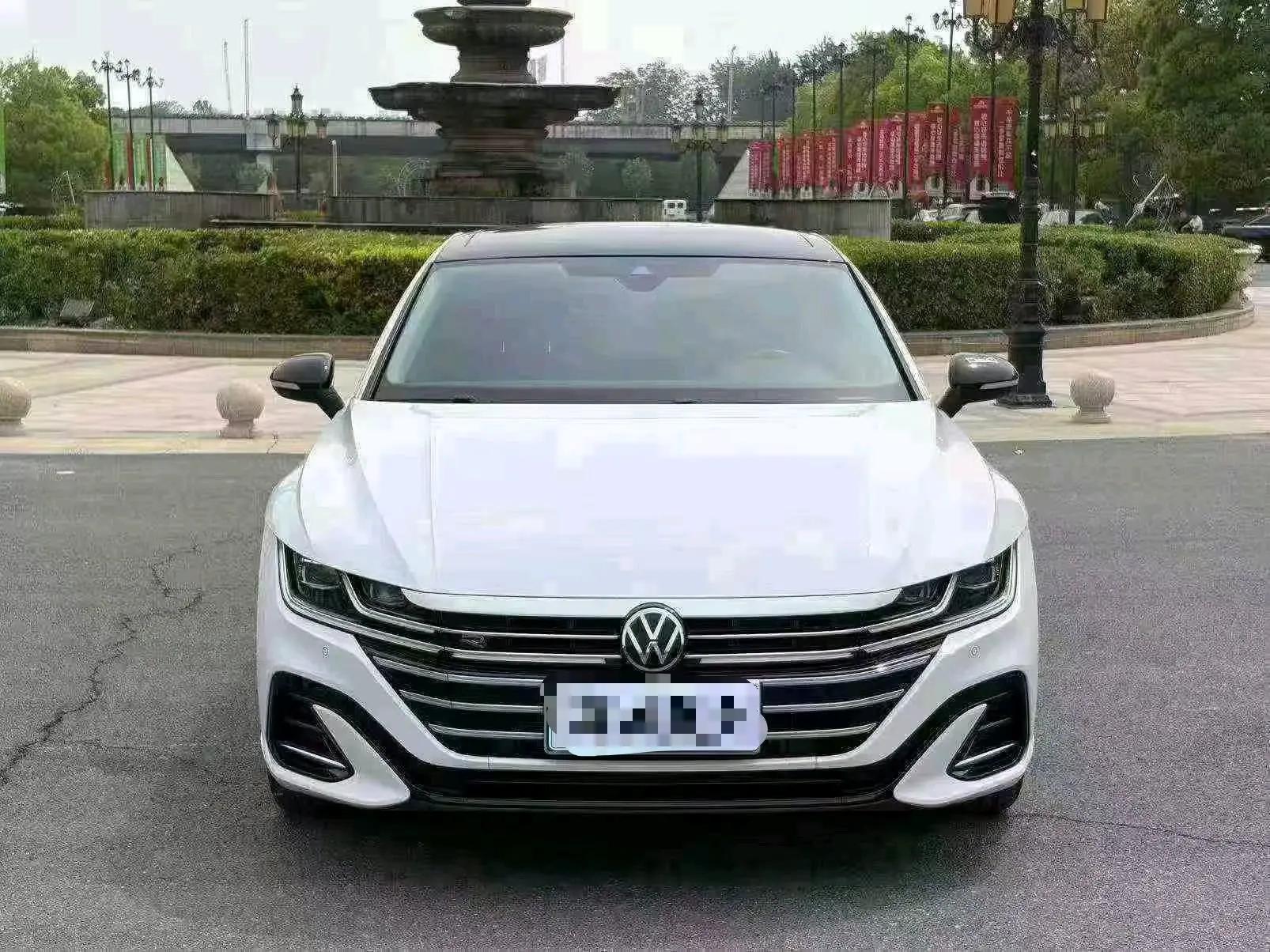 Volkswagen 2024 CC 2.0TSI 380TSI eye-catching automatic transmission 2