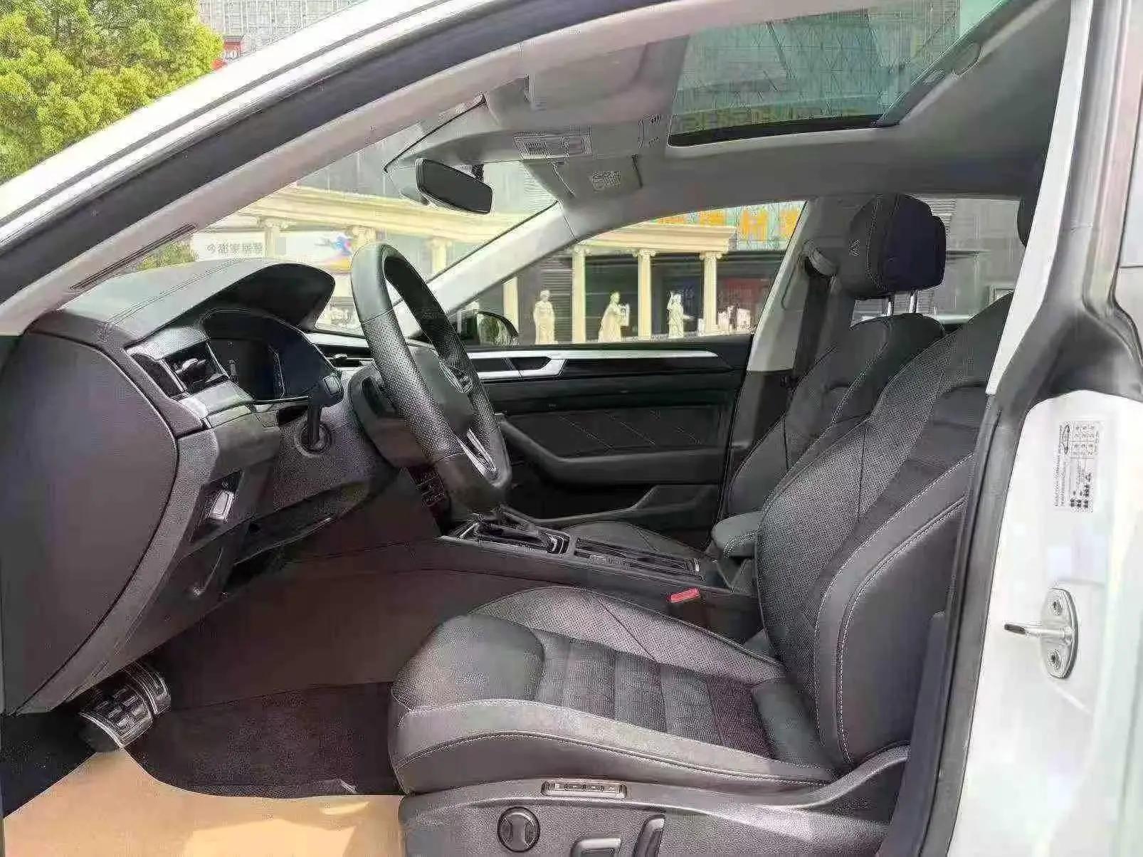 Volkswagen 2024 CC 2.0TSI 380TSI eye-catching automatic transmission 4