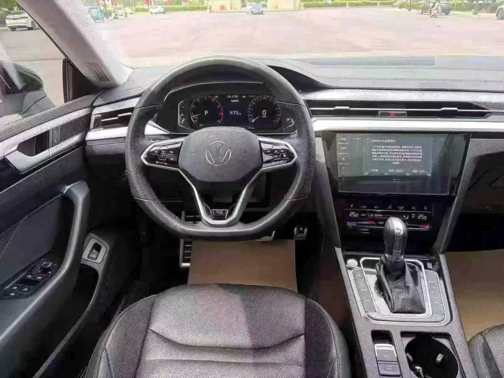 Volkswagen 2024 CC 2.0TSI 380TSI eye-catching automatic transmission 6