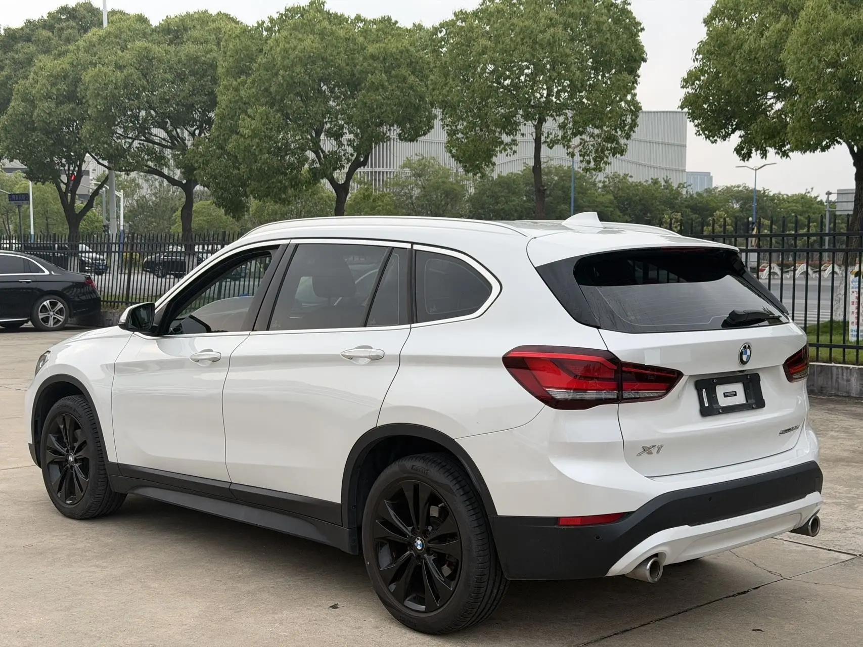 BMW X1 2020 sDrive20Li fashion 4