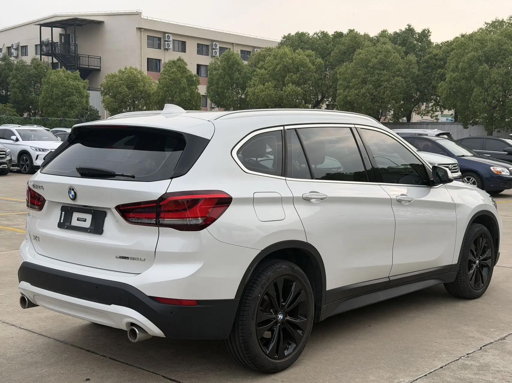 BMW X1 2020 sDrive20Li fashion 5