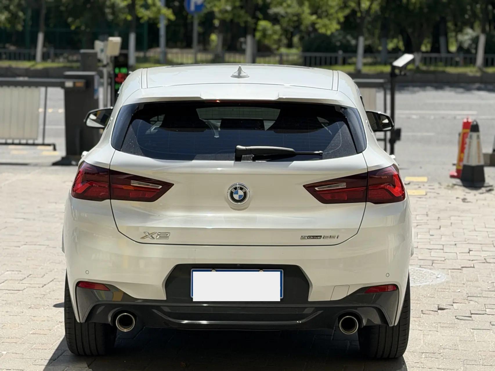 BMW X2 2020 sDrive25i exclusive M sports suit 3