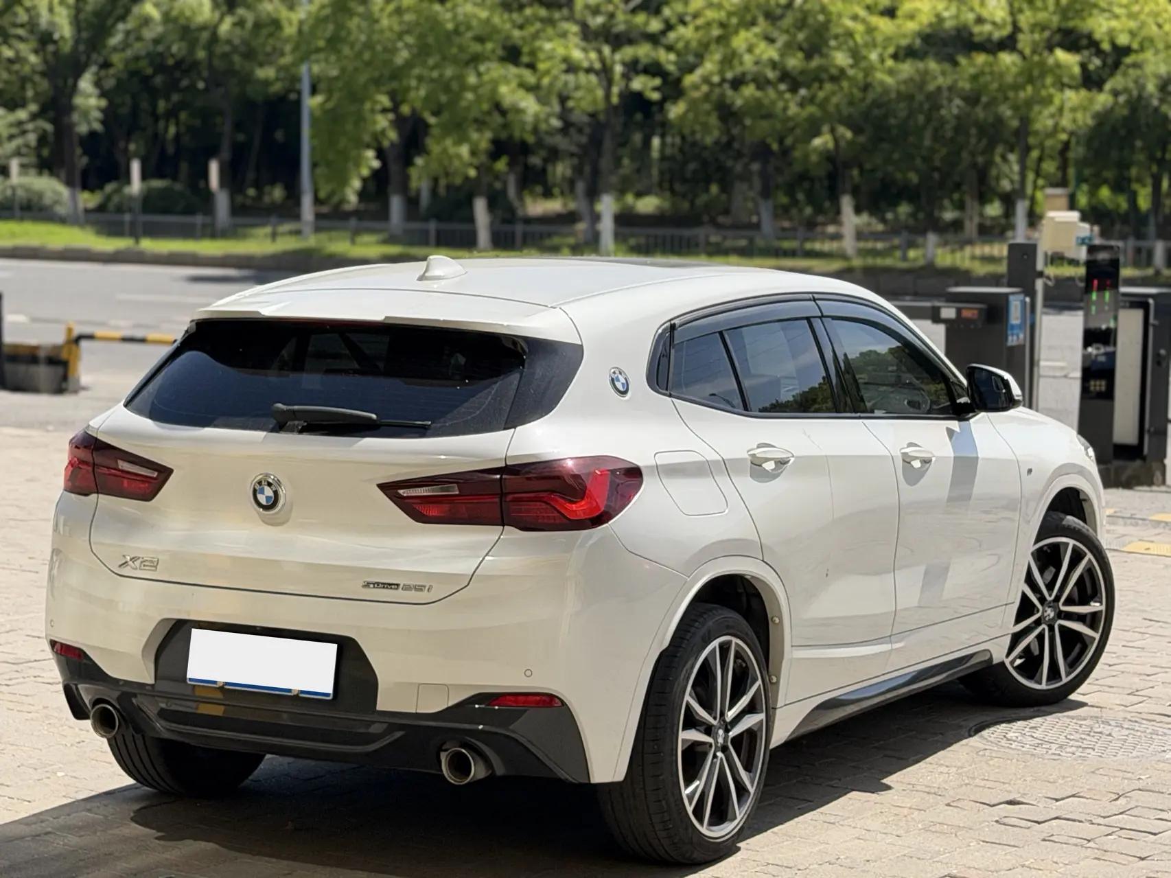 BMW X2 2020 sDrive25i exclusive M sports suit 4