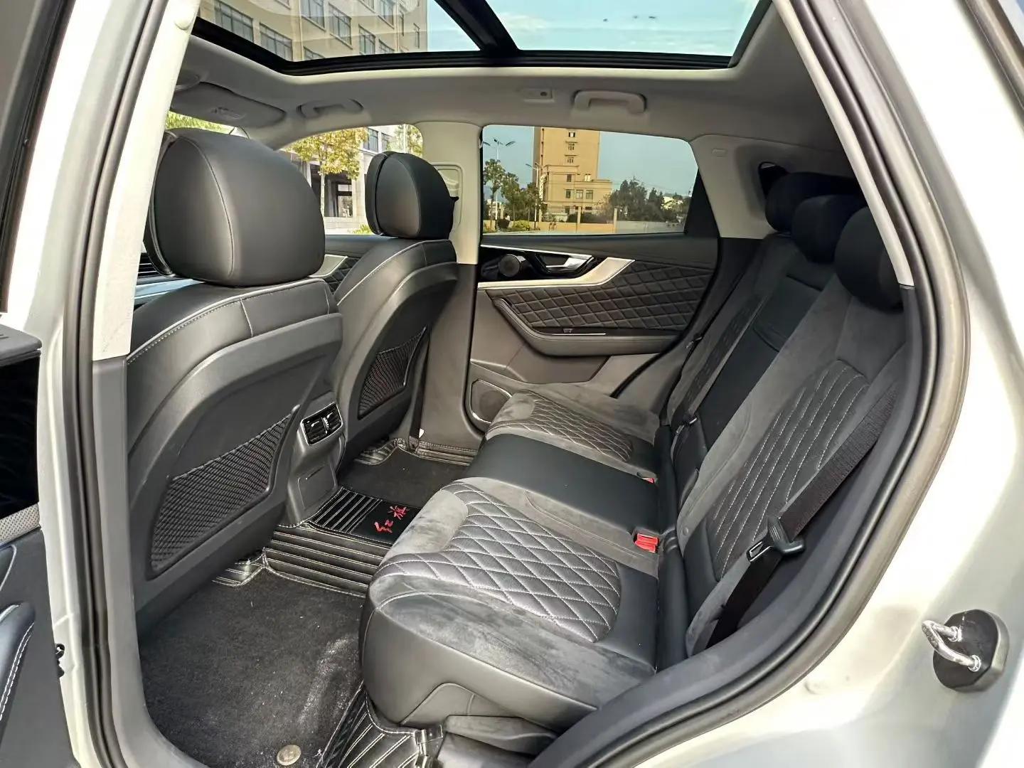 HongQi HS5 2019 2.0T Smart Flag Enjoy Four-wheel Drive Edition 6