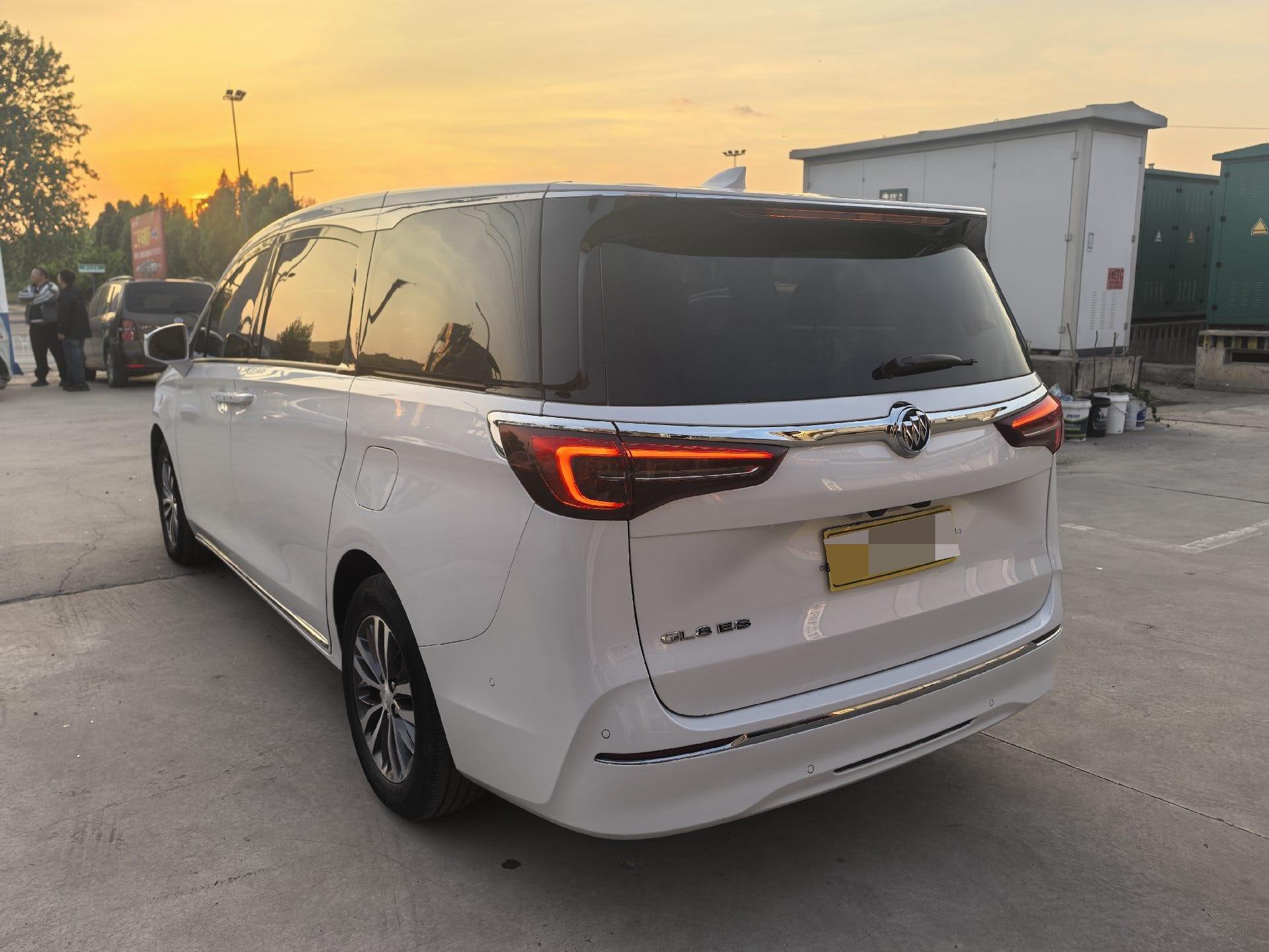 Buick GL8 2023 ES Lu Zun 653T Premium 8