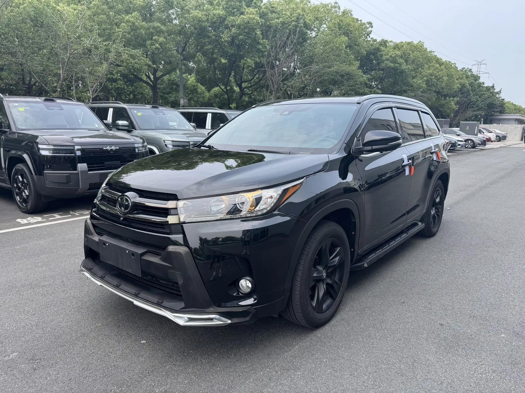 Highlander 2018 2.0T 4-wheel drive distinguished edition 7-seat national v