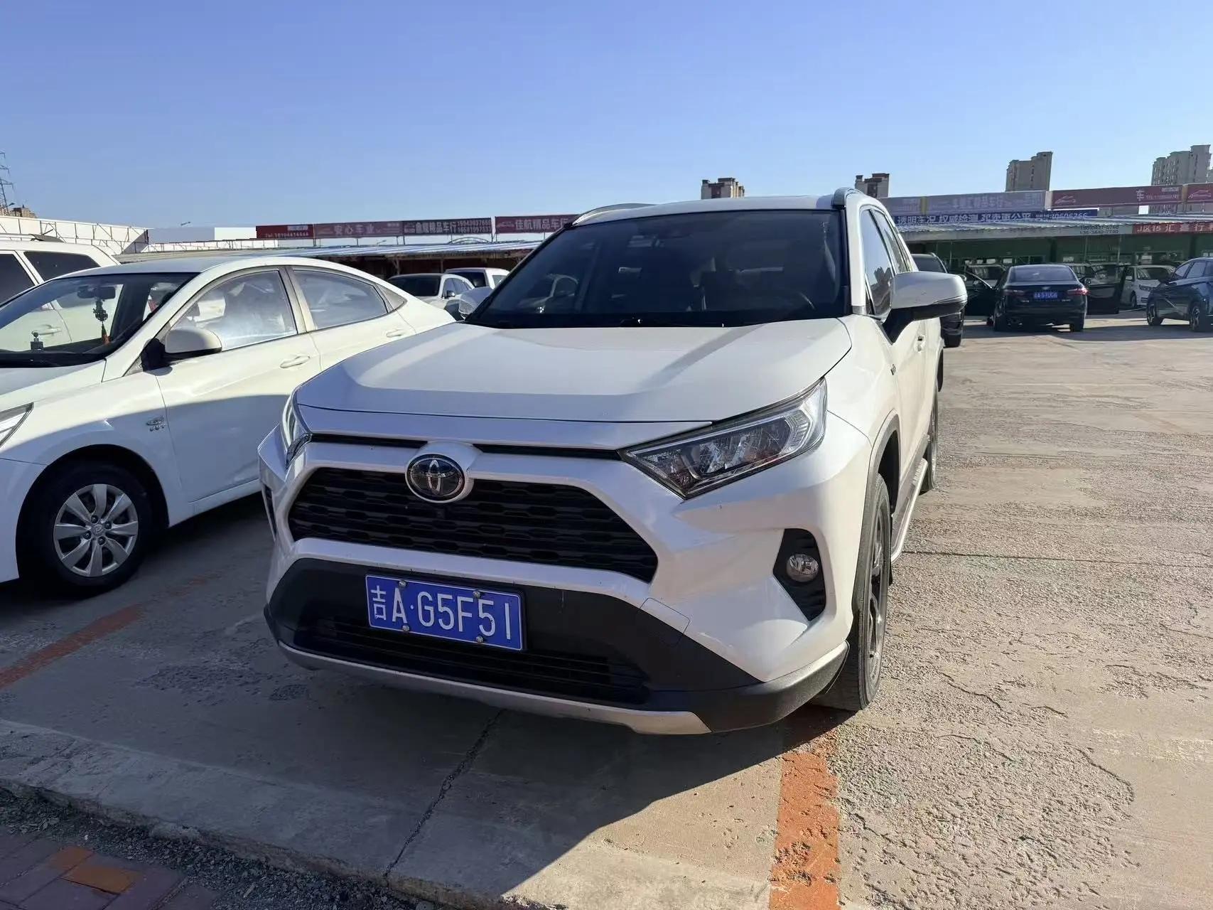 打开图片灯箱:RAV4 RongFang 2021 Dual Engine 2.5L CVT Four-wheel Drive Elite PLUS Edition