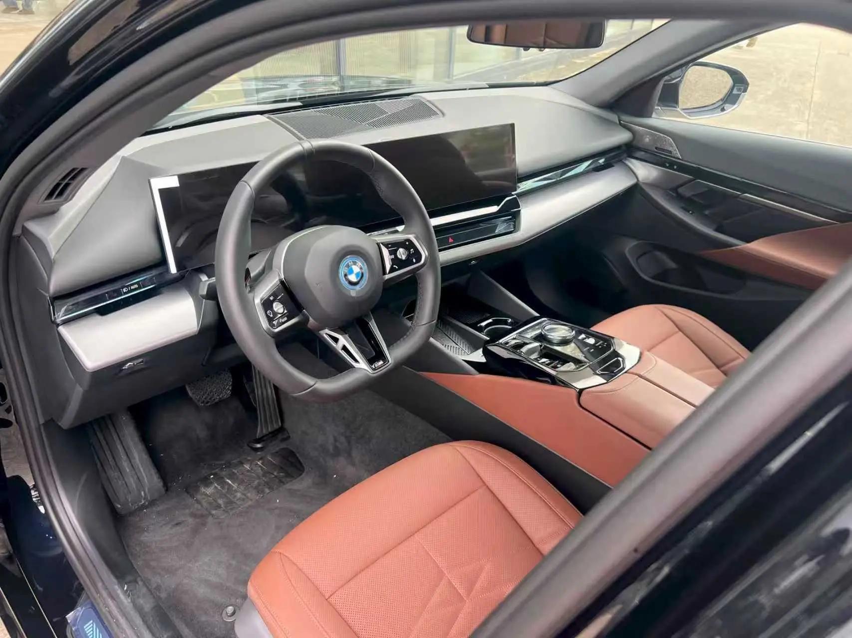 BMW i5 2024 eDrive 40L M Sport Suit 5