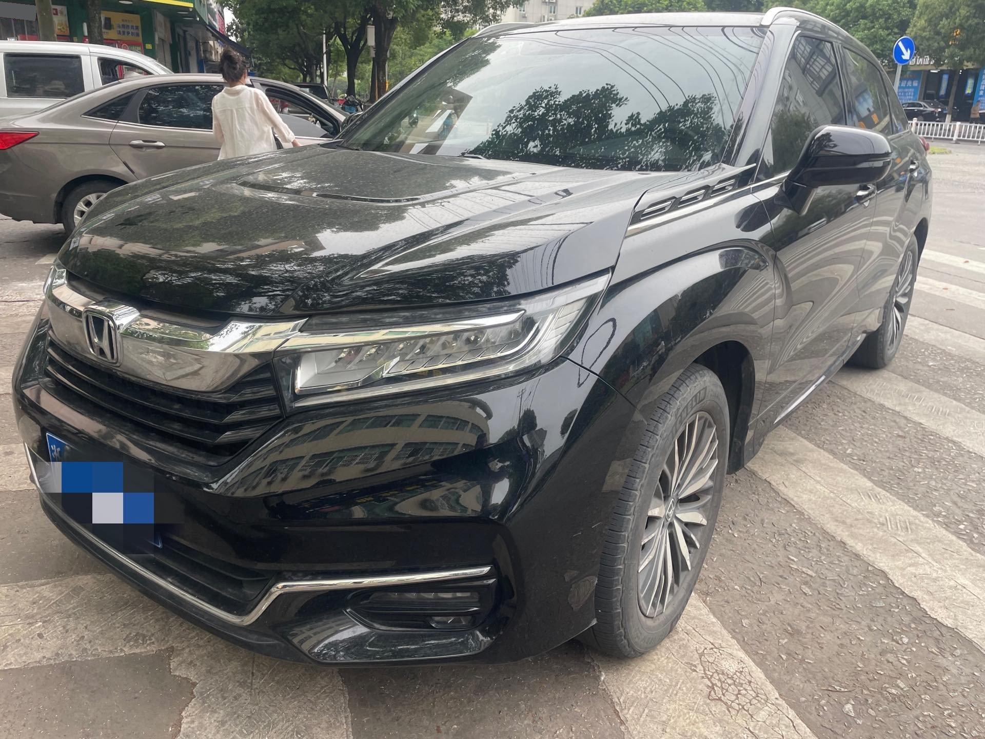 Crown Road 2020 370TURBO 4-wheel Drive Premium Edition