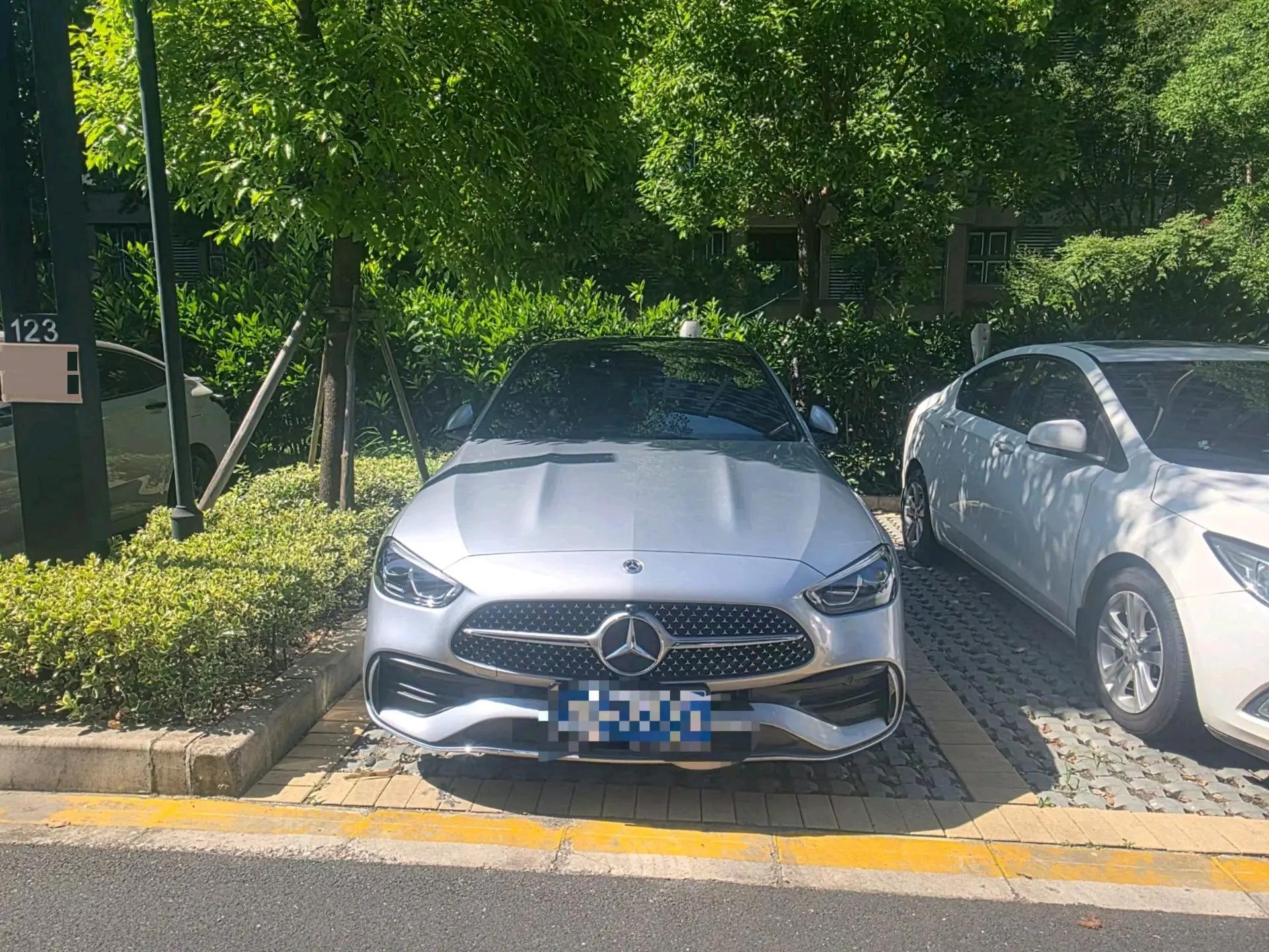 Mercedes Benz C- Class 2025 Model C 260 L 48V 1.5T Sport Version Automatic 2