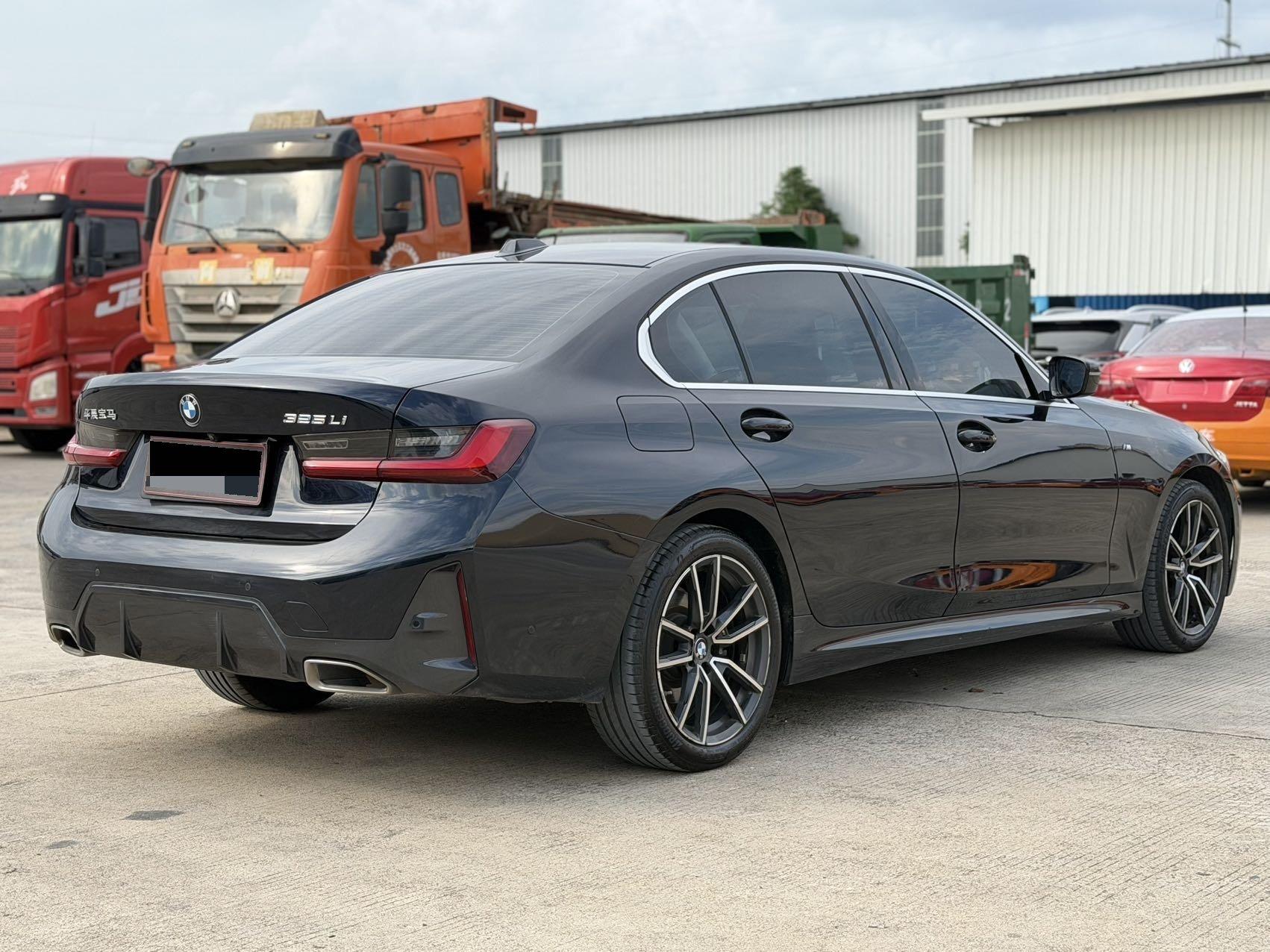 BMW 3 Series 2023 325Li M Sports Suit 7