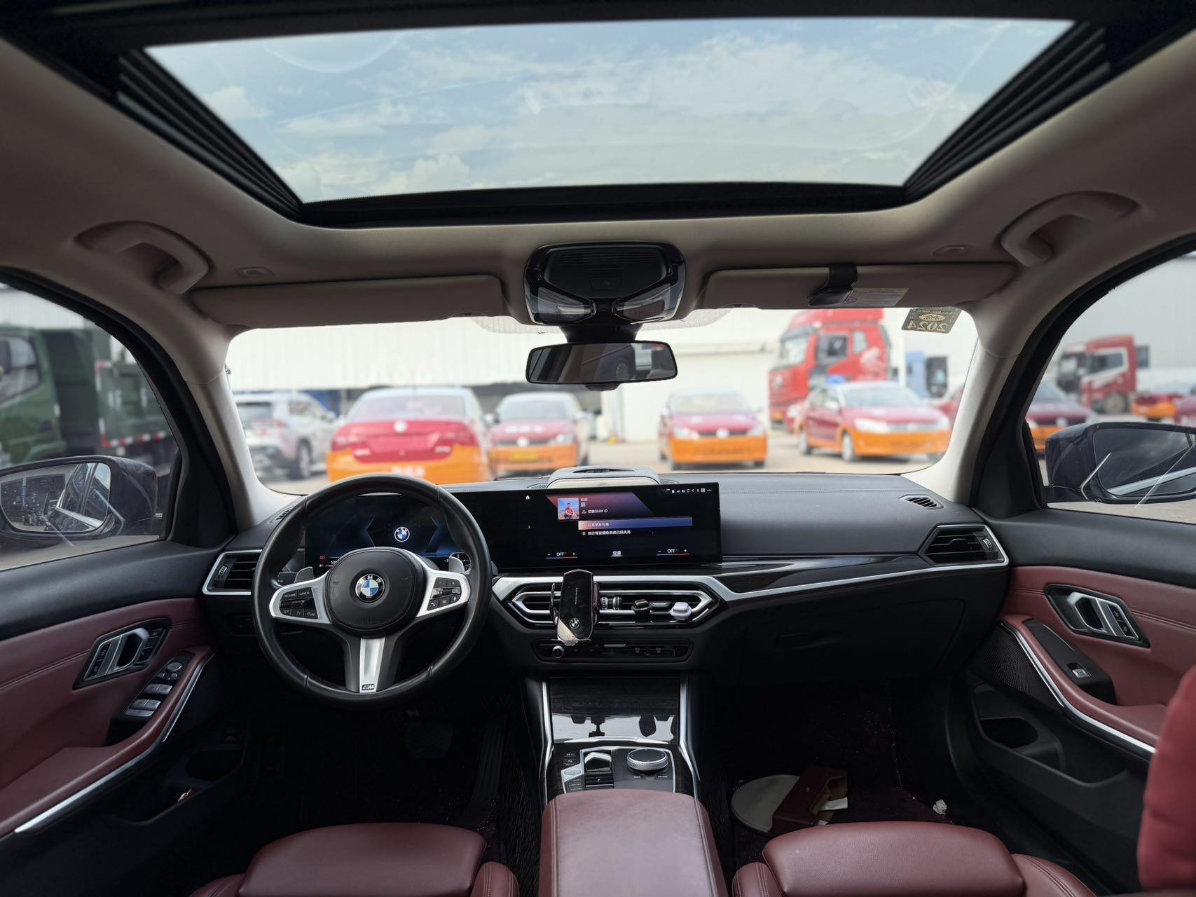 BMW 3 Series 2023 325Li M Sports Suit 9